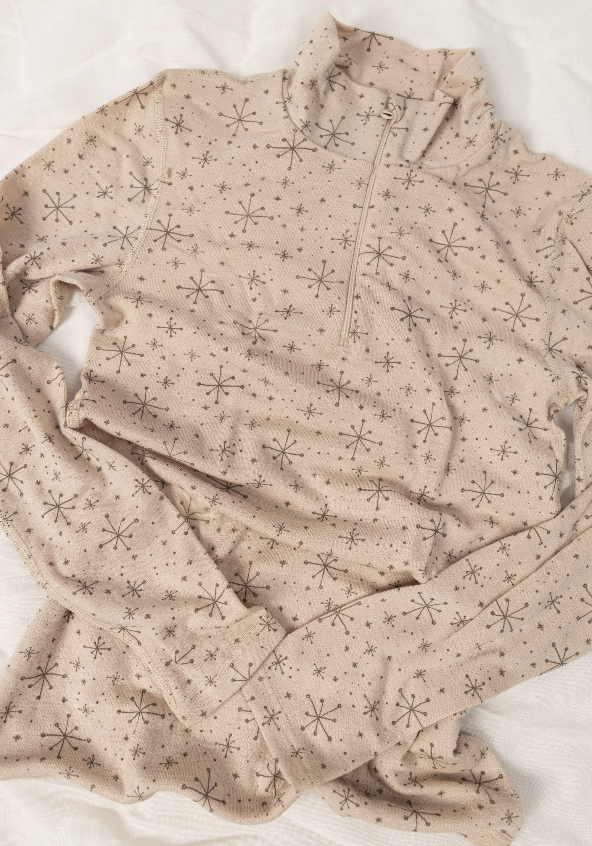 Helancă din lână merinos - Handdrawn Snowflake Beige