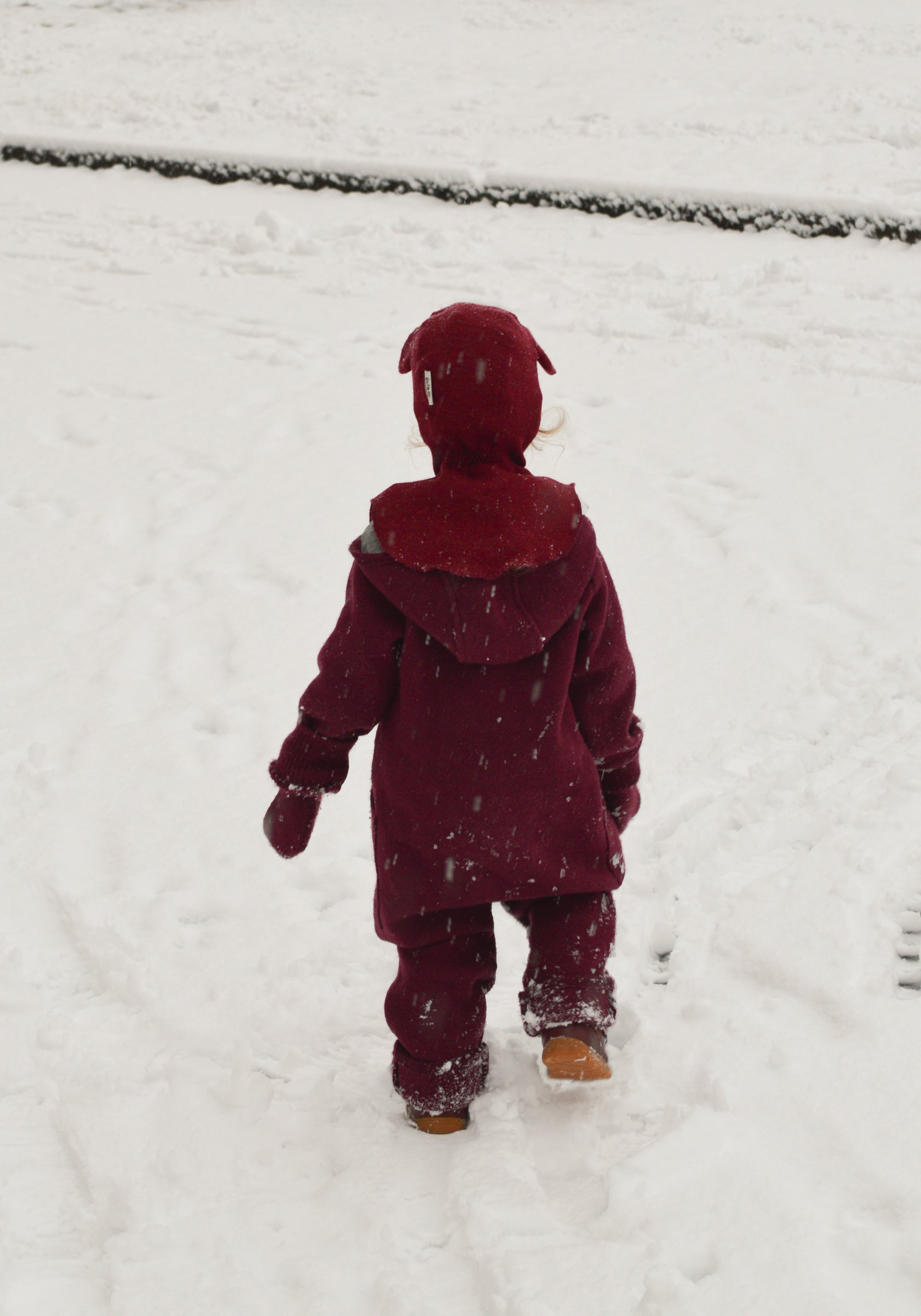 Salopetă cu mănuși și botoși din lână merinos fiartă - Cassis