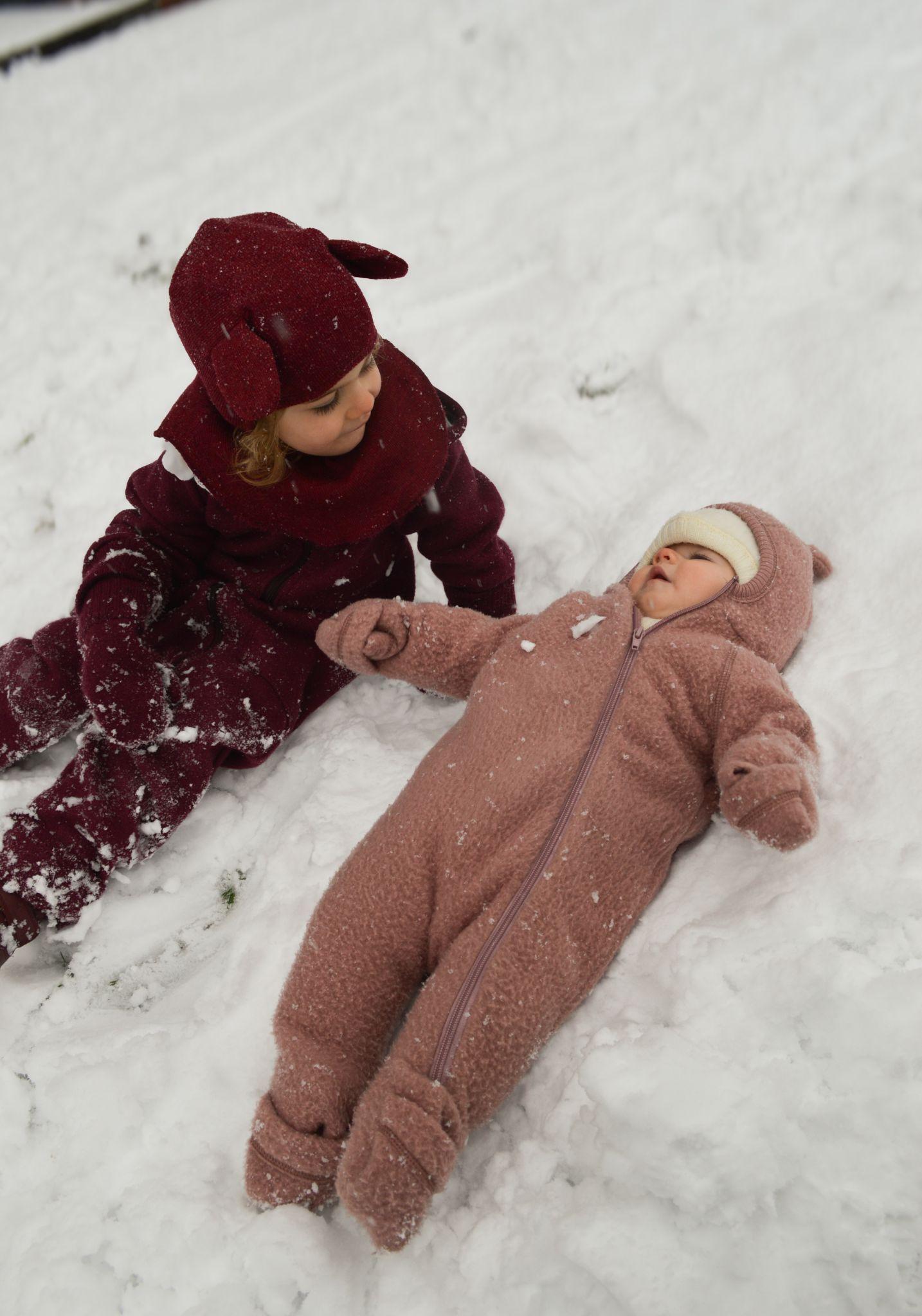 Salopetă cu mănuși și botoși fleece din lână merinos - Teddy Bear Burlwood
