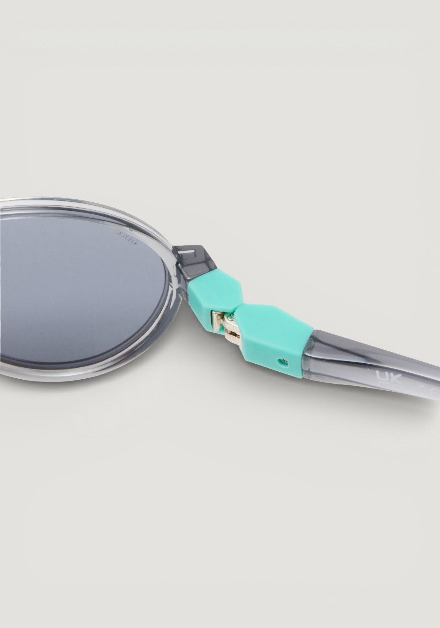 Ochelari de soare polarizați 4-12 ani - Pop Black Lagoon