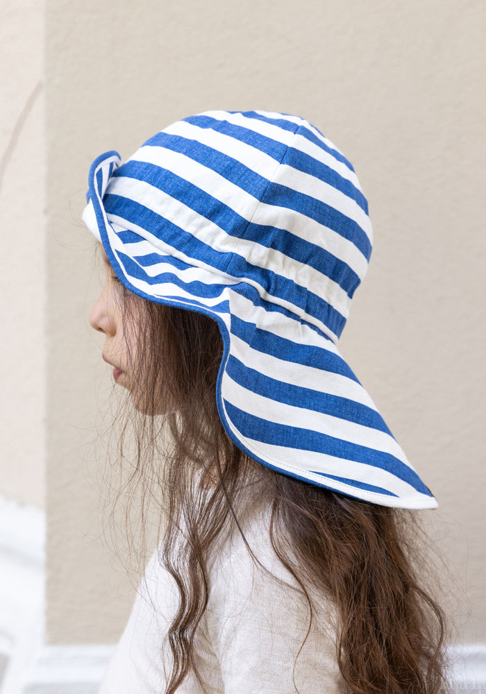 Pălărie ajustabilă Original din cânepă și bumbac - Nautical Stripes ManyMonths HipHip.ro