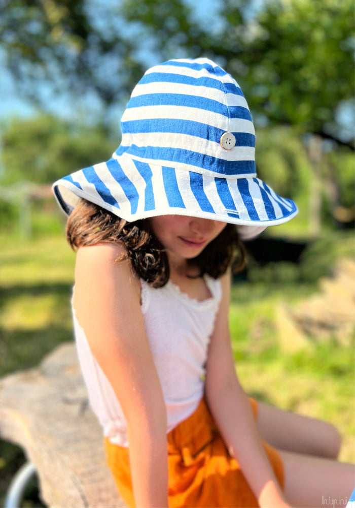 Pălărie ajustabilă Original din cânepă și bumbac - Nautical Stripes ManyMonths HipHip.ro