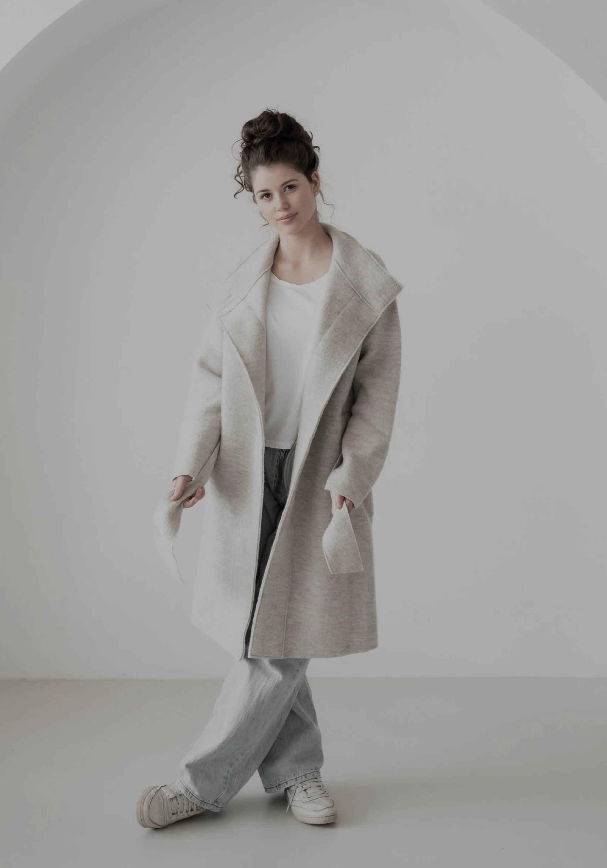 Palton femei din lână fiartă - Daria Button Light Grey
