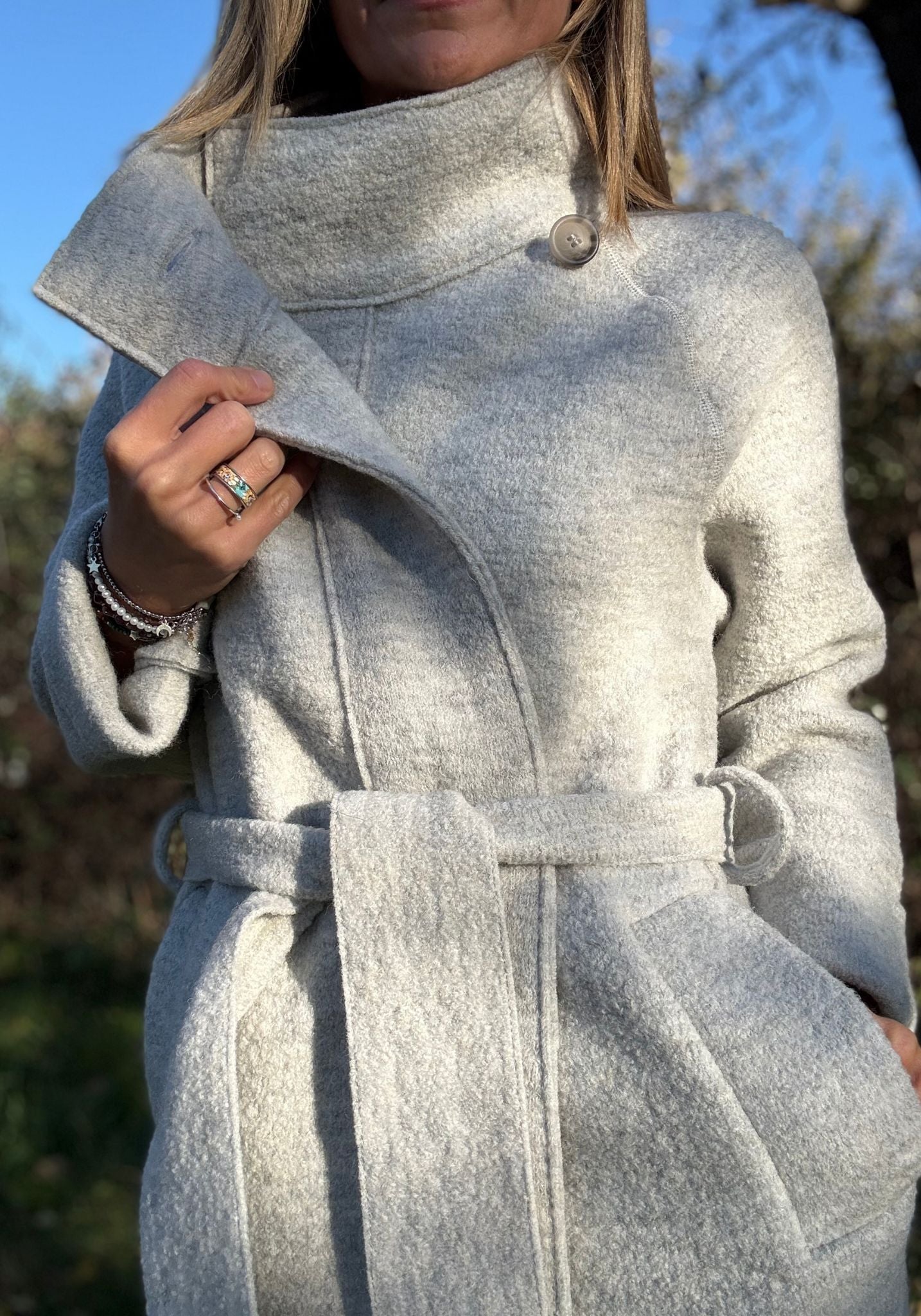 Palton femei din lână fiartă - Daria Button Light Grey