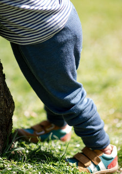 Pantaloni comozi seamless din lână merinos și mătase - Marine Cosilana HipHip.ro