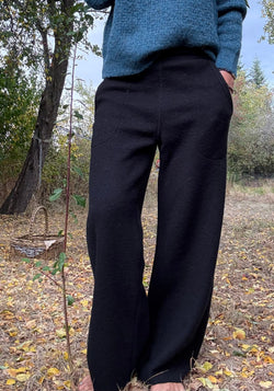 Pantaloni din lână merinos fiartă - Black