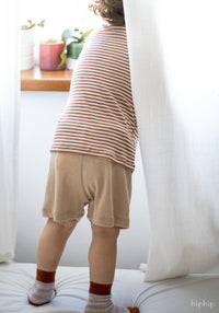 Pantaloni scurți din lână merinos și mătase - Desert Beige Joha HipHip.ro