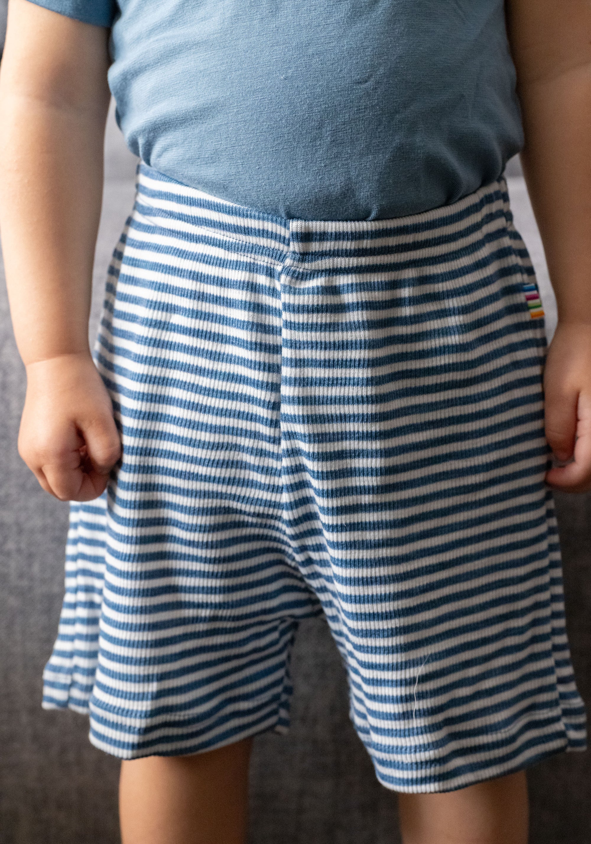 Pantaloni scurți din lână merinos și mătase - Stripe Blue