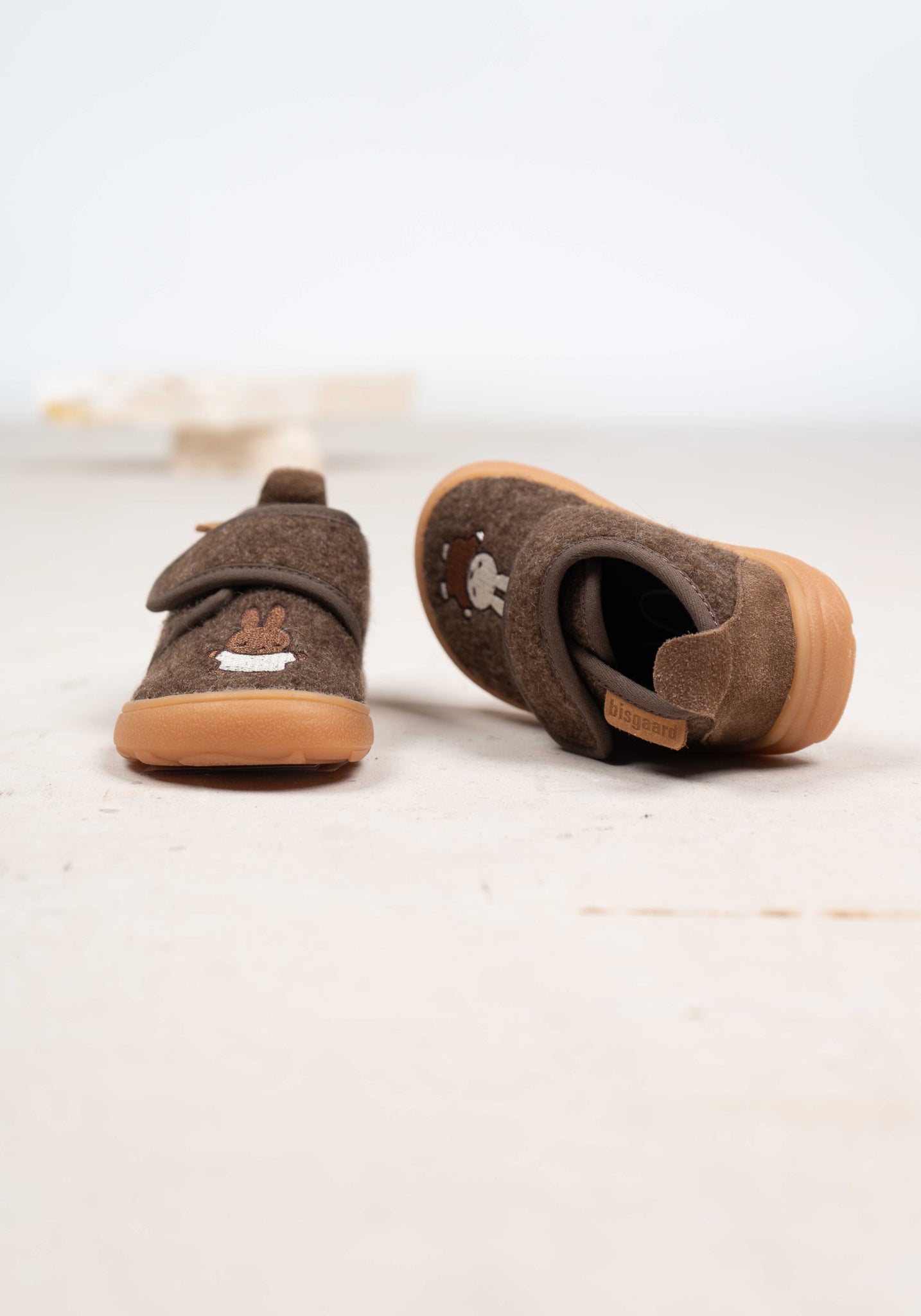 Pantofi interior Barefoot lână - Miffy Dark Brown