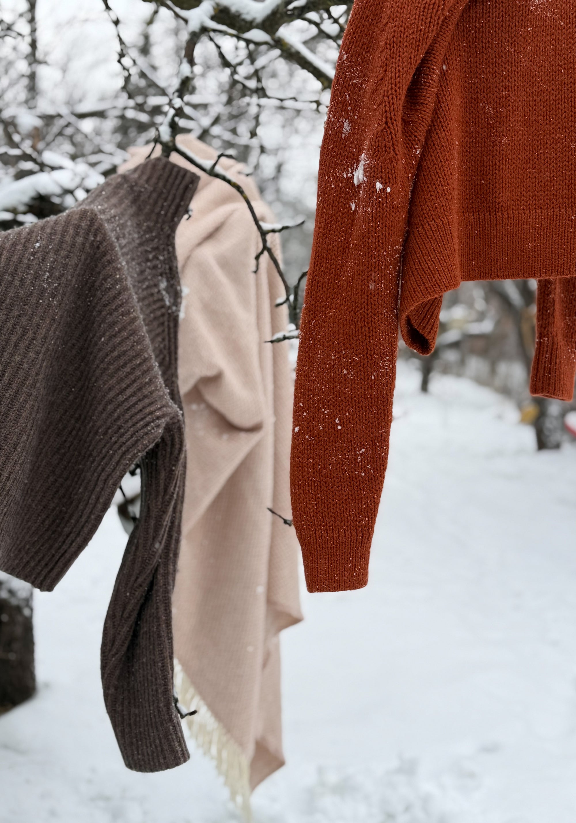 Pulover din alpaca - Naja Brickred