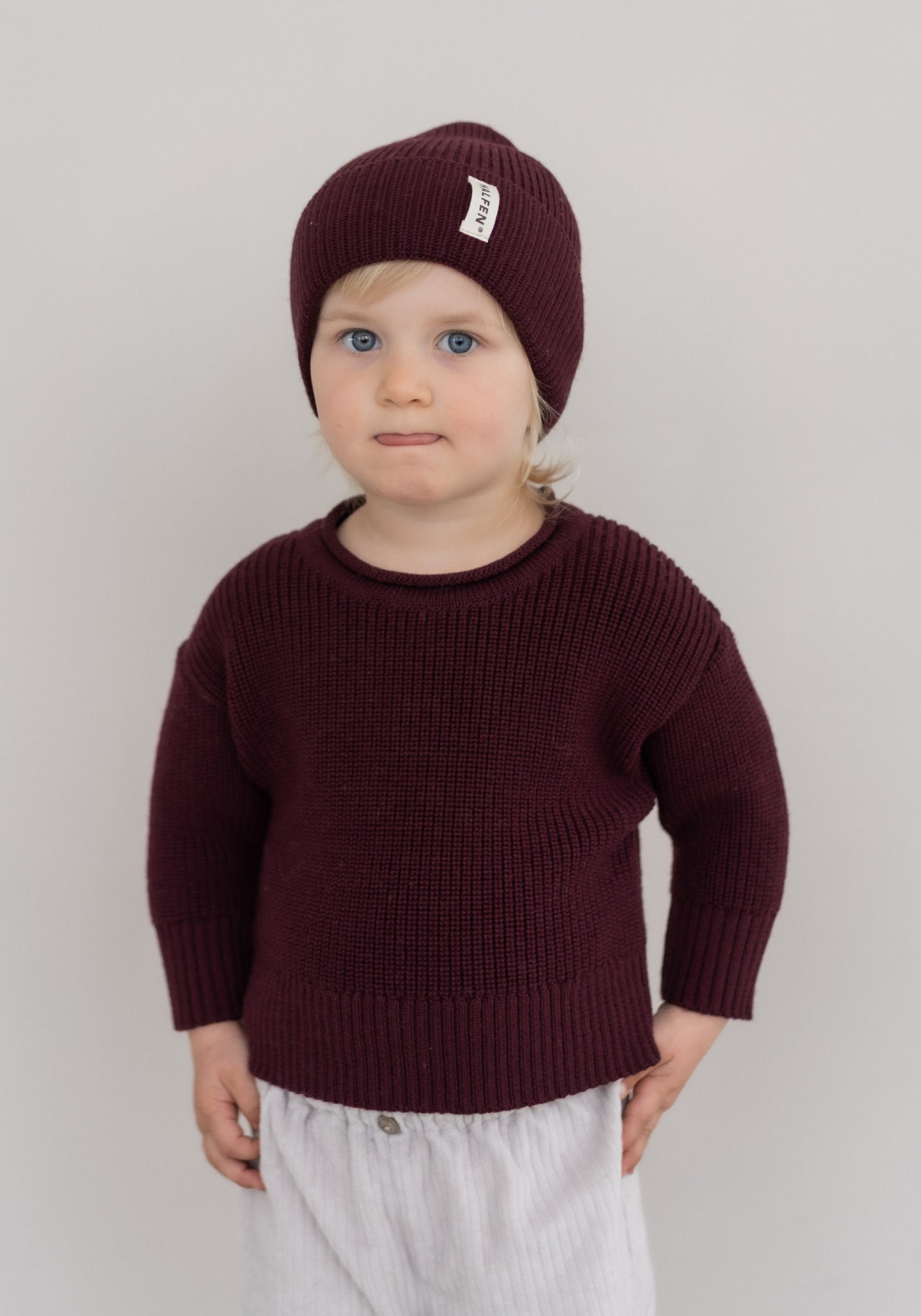 Căciulă lână merinos - Cherry