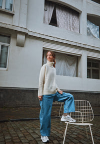 Pulover tricotat femei din lână reciclată - Baie Ivory