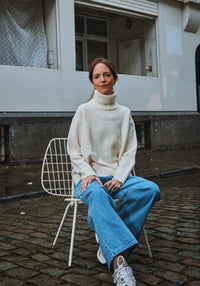 Pulover tricotat femei din lână reciclată - Baie Ivory