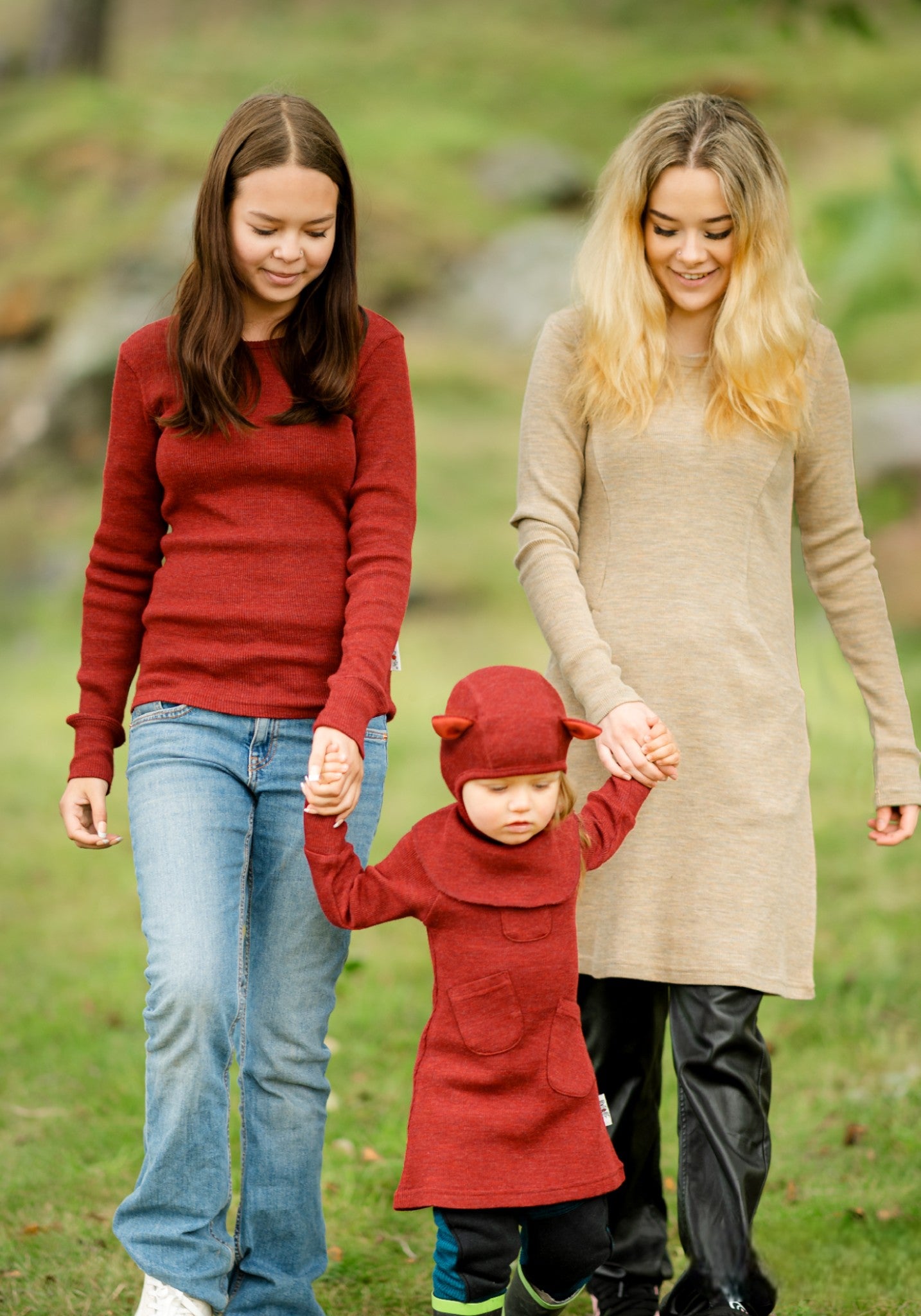 Cagulă lână merinos - Kitty Wild Pomegranate