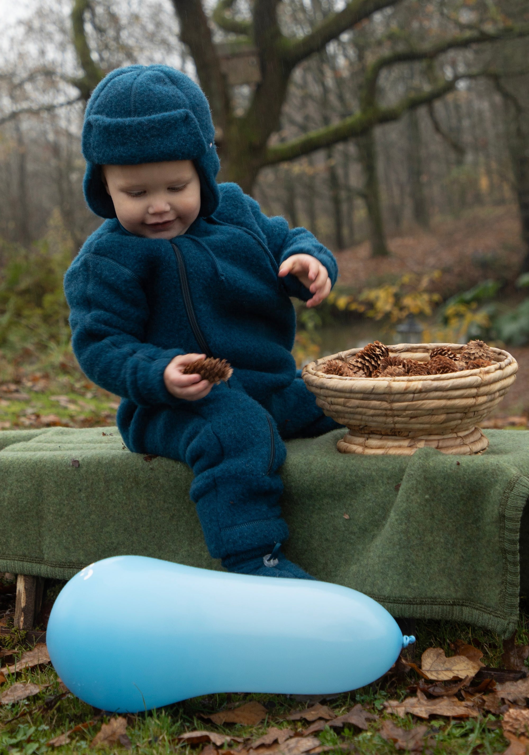 Salopetă cu mănuși și botoși fleece din lână merinos - Dark Turquoise