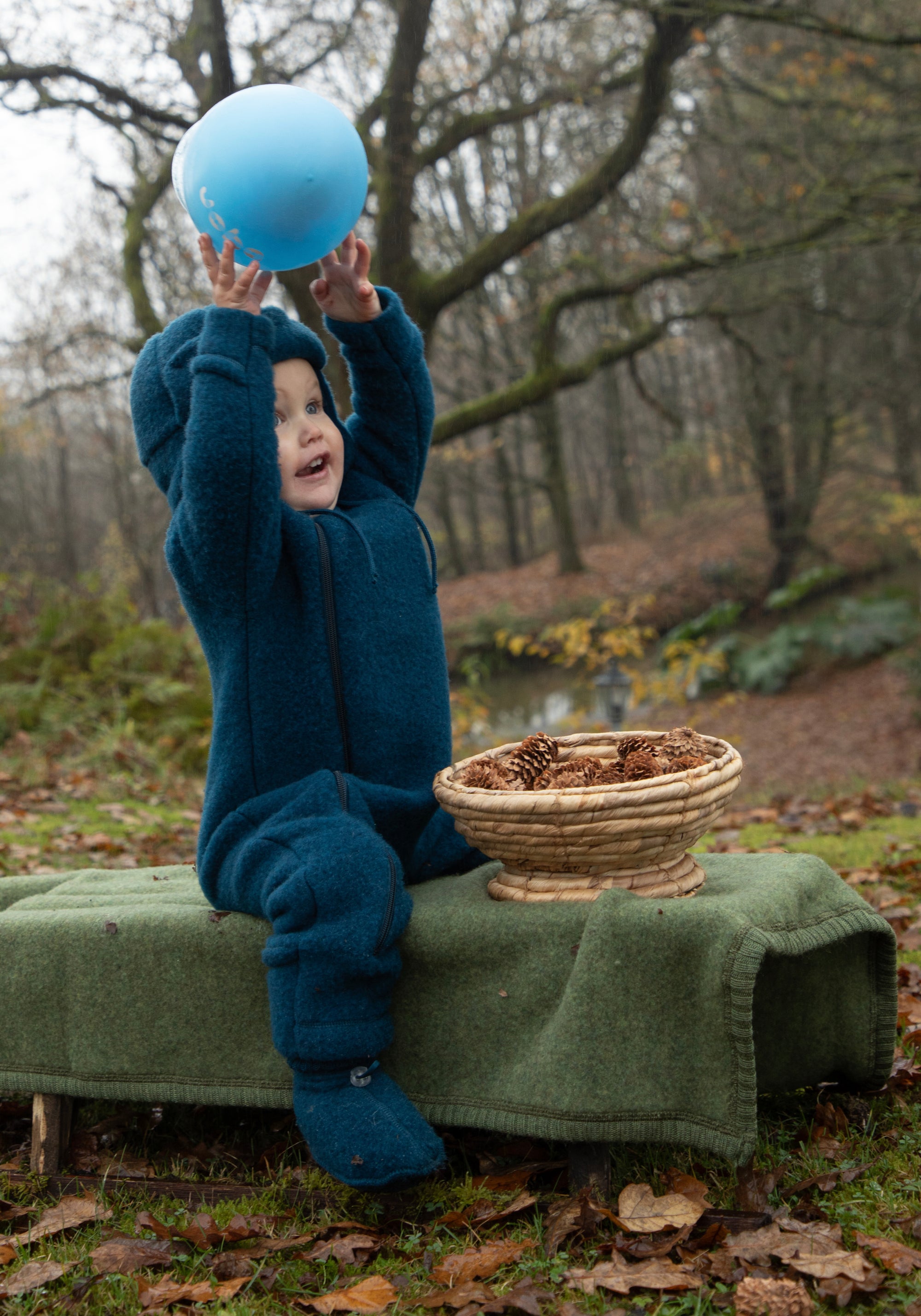 Salopetă cu mănuși și botoși fleece din lână merinos - Dark Turquoise