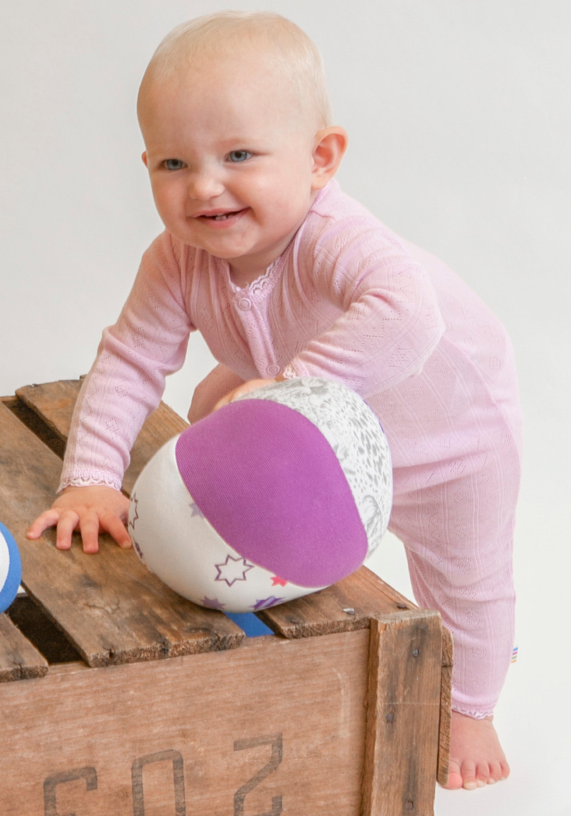 Salopetă Eyelet din lână merinos și mătase - Basic Pink