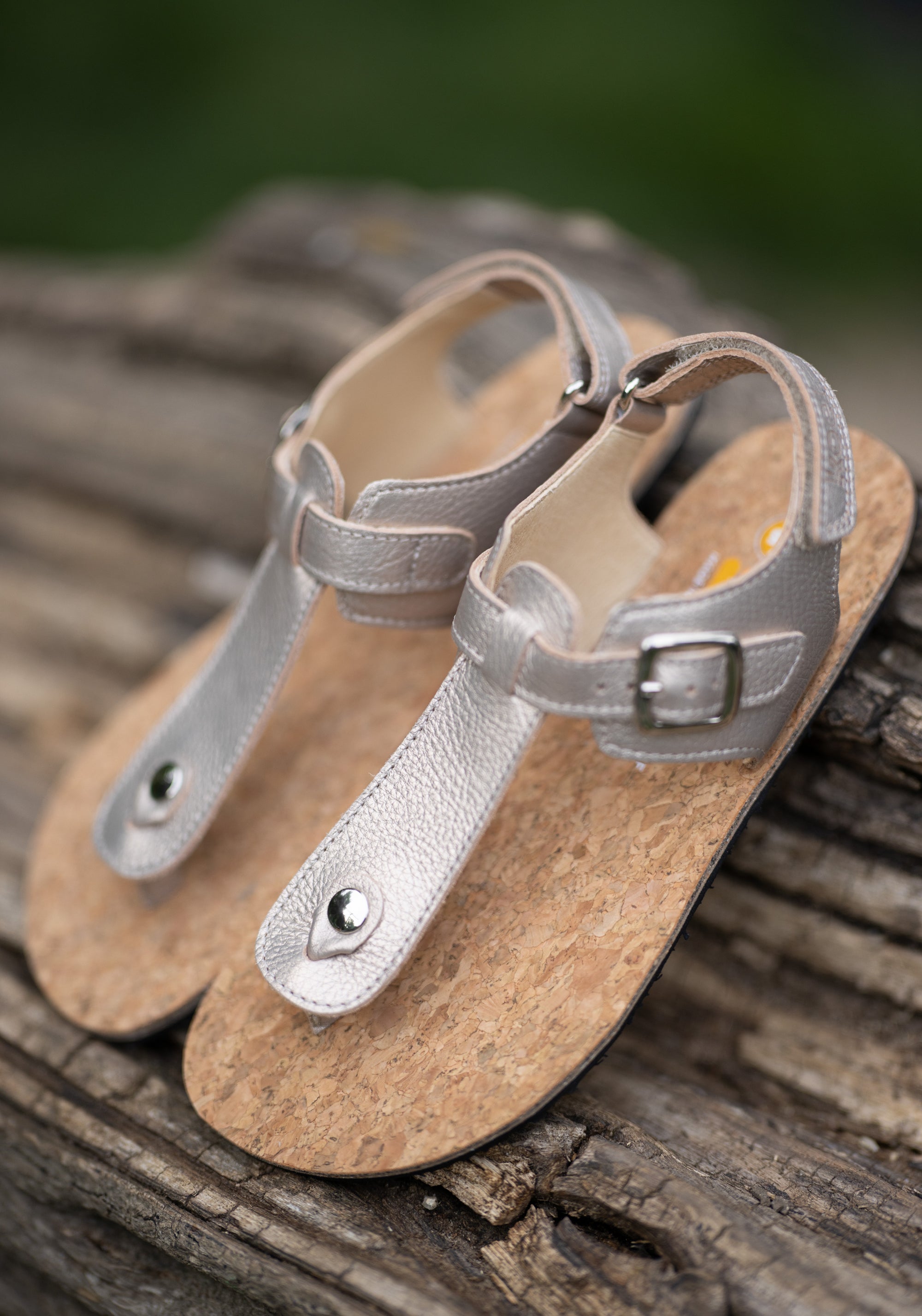 Sandale Barefoot din piele - Abriana Champagne