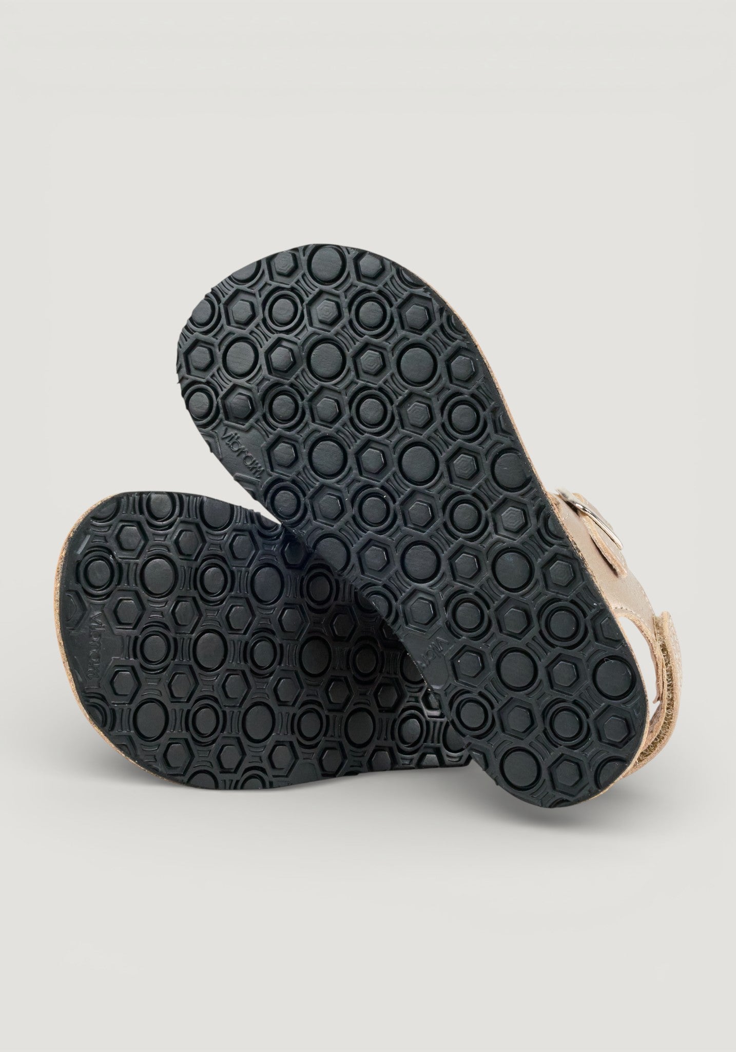 Sandale Barefoot din piele - Abriana Champagne