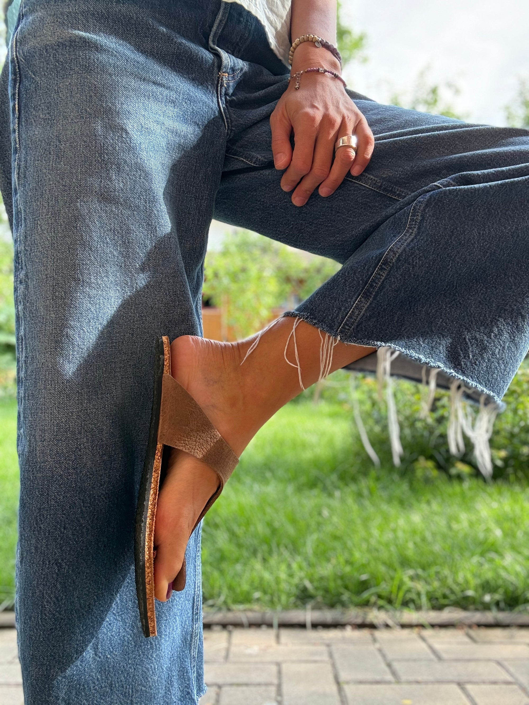 Sandale Barefoot din piele - Blossom Hazelnut