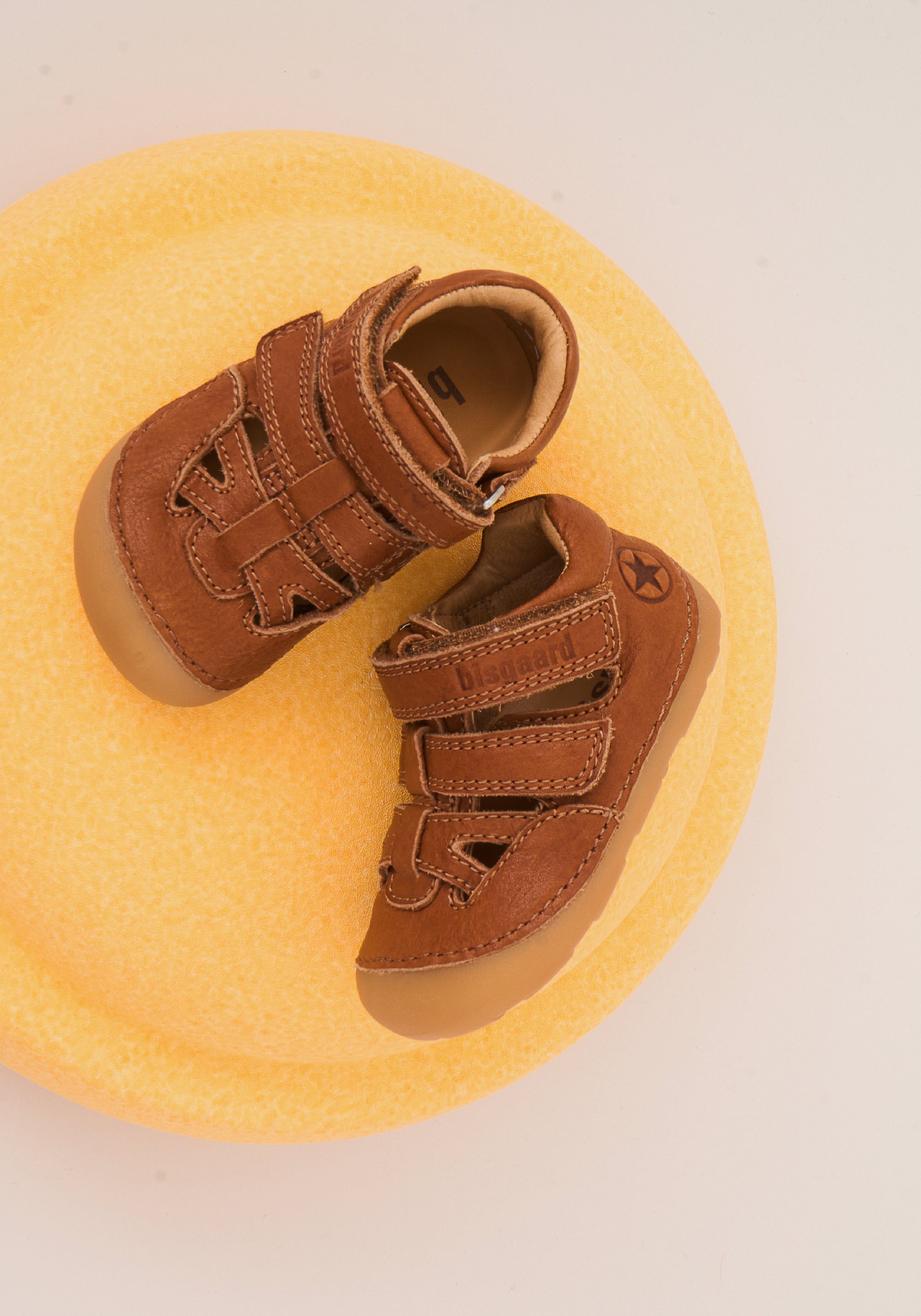 Sandale Barefoot din piele - Tate Cognac