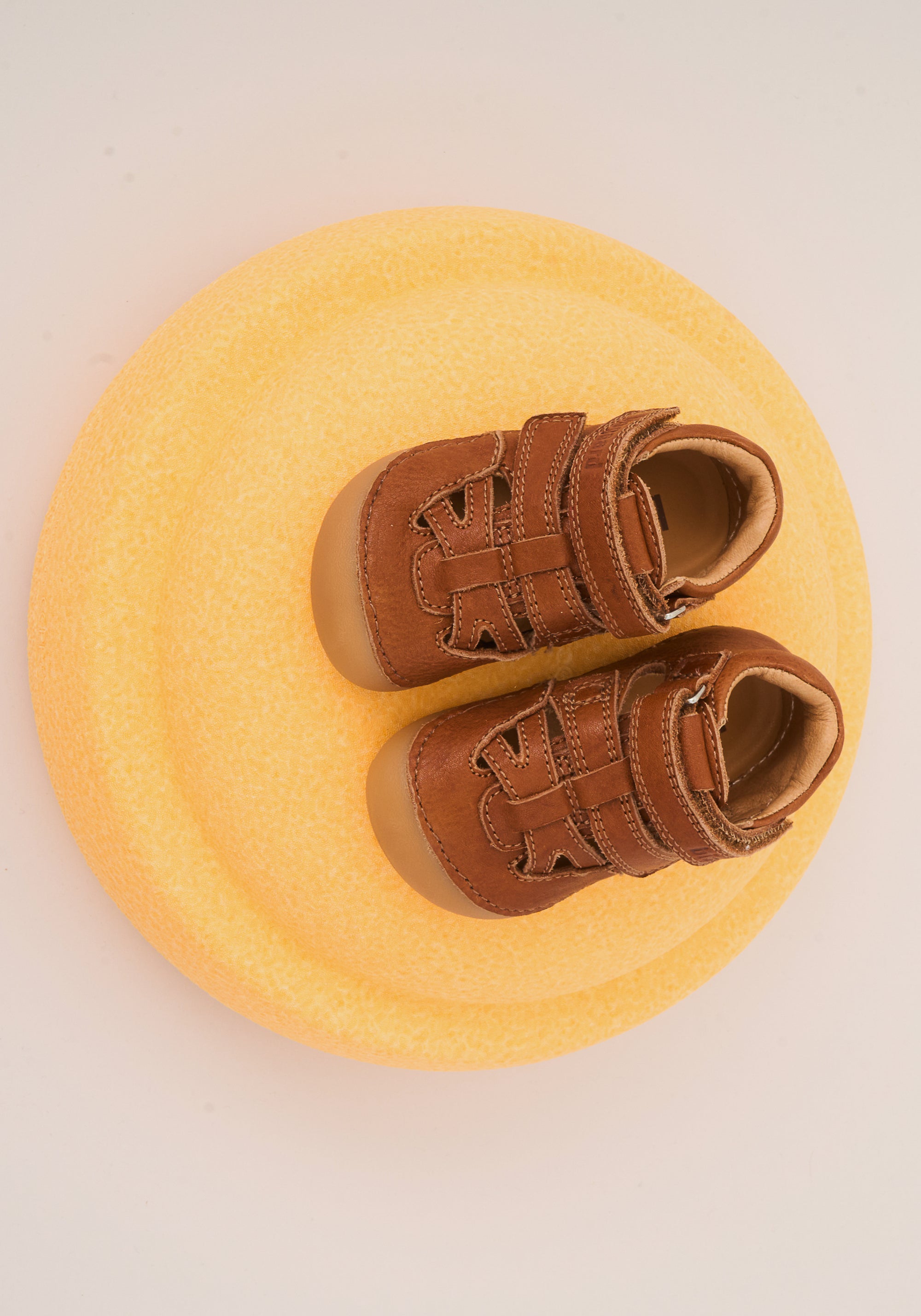 Sandale Barefoot din piele - Tate Cognac