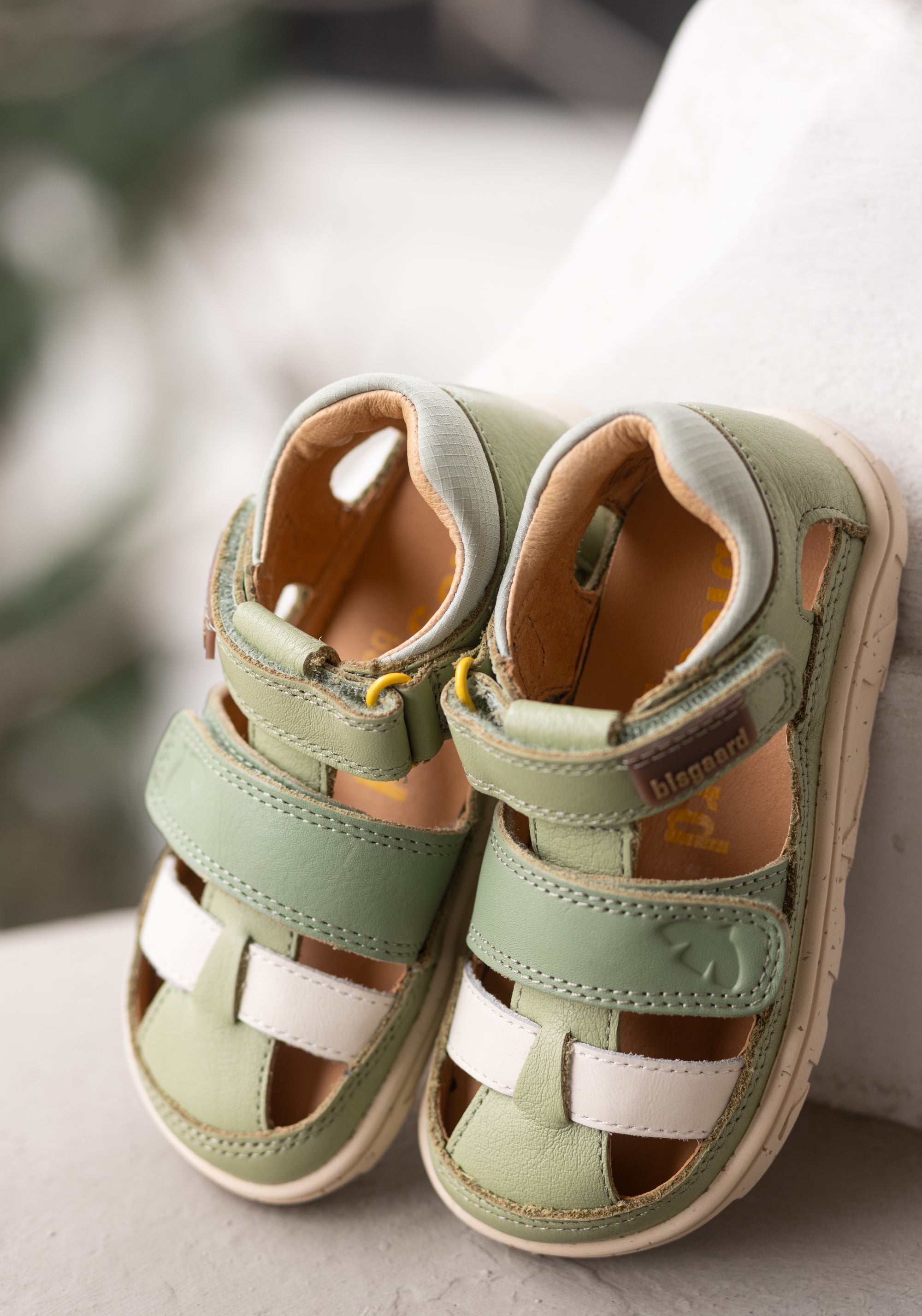 Sandale Barefoot din piele - Vic Sage