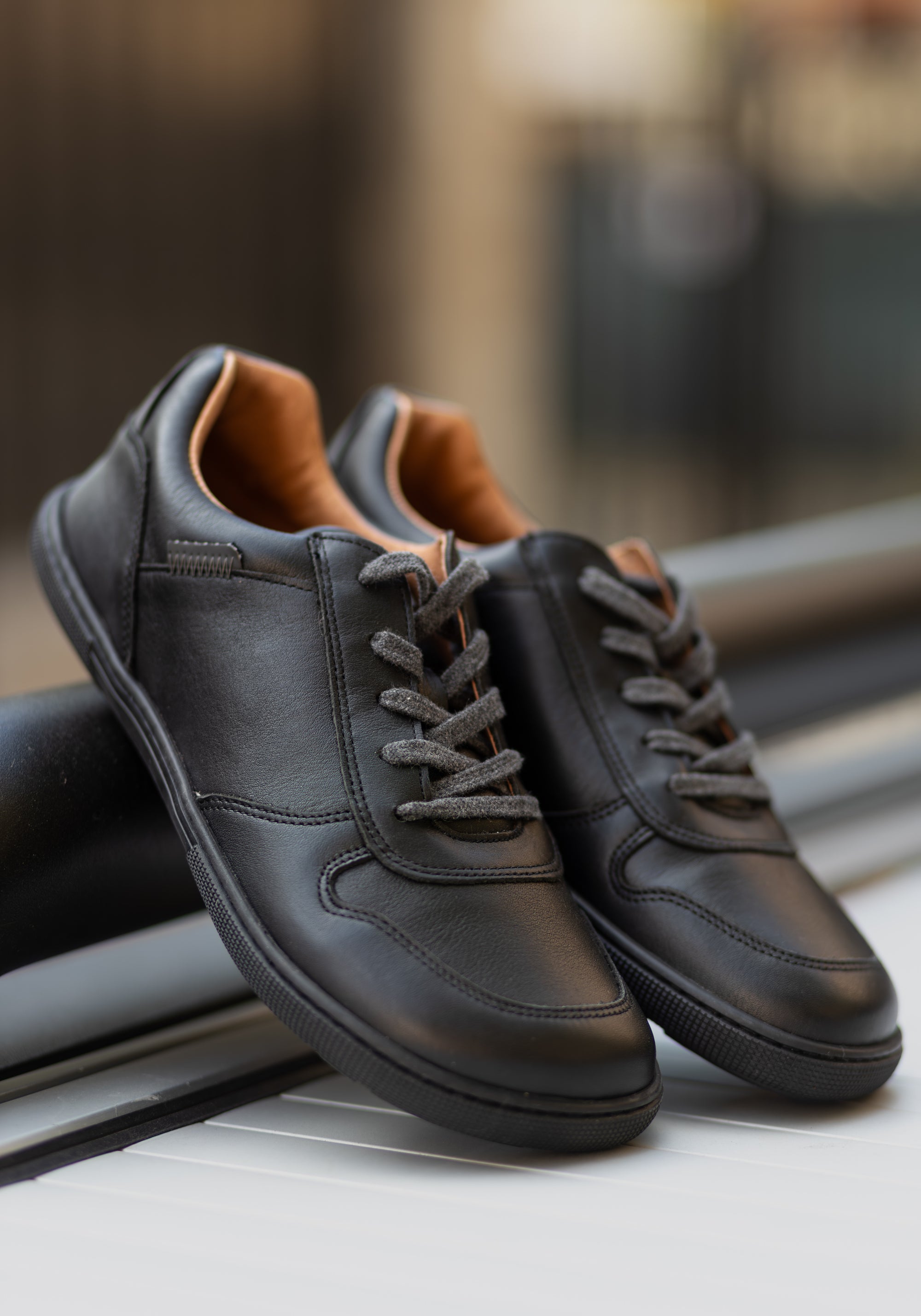 Sneakers Barefoot adulți din piele - Francie Black