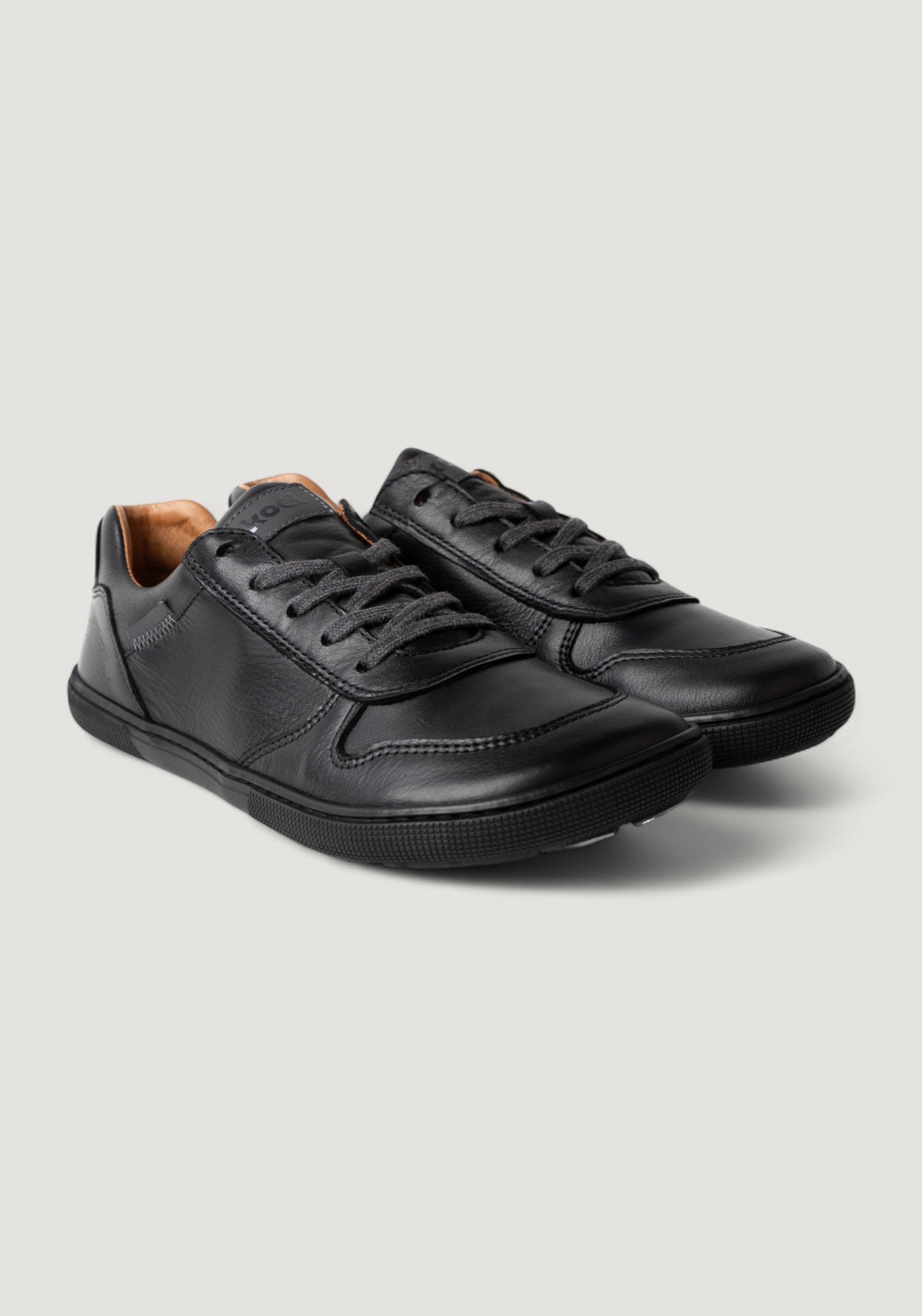 Sneakers Barefoot adulți din piele - Francie Black