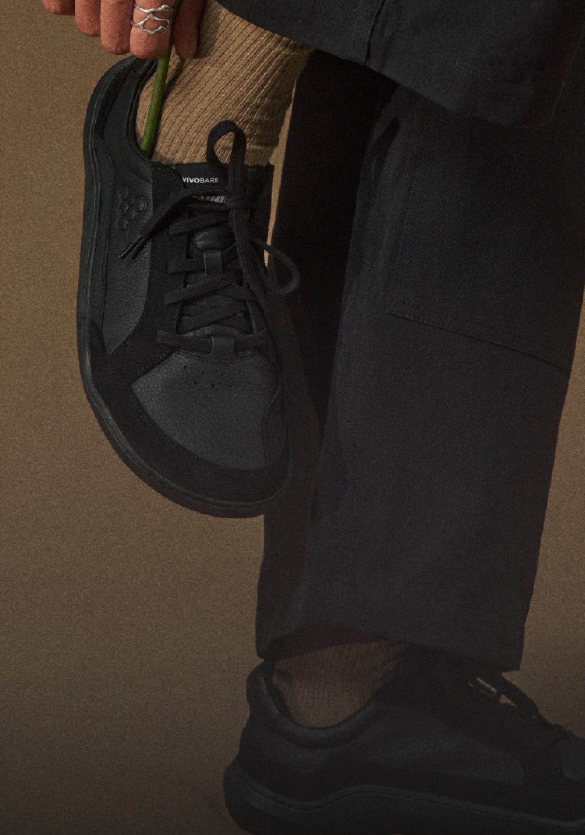 Sneakers Barefoot din piele - Gobi III Men Triple Obsidian