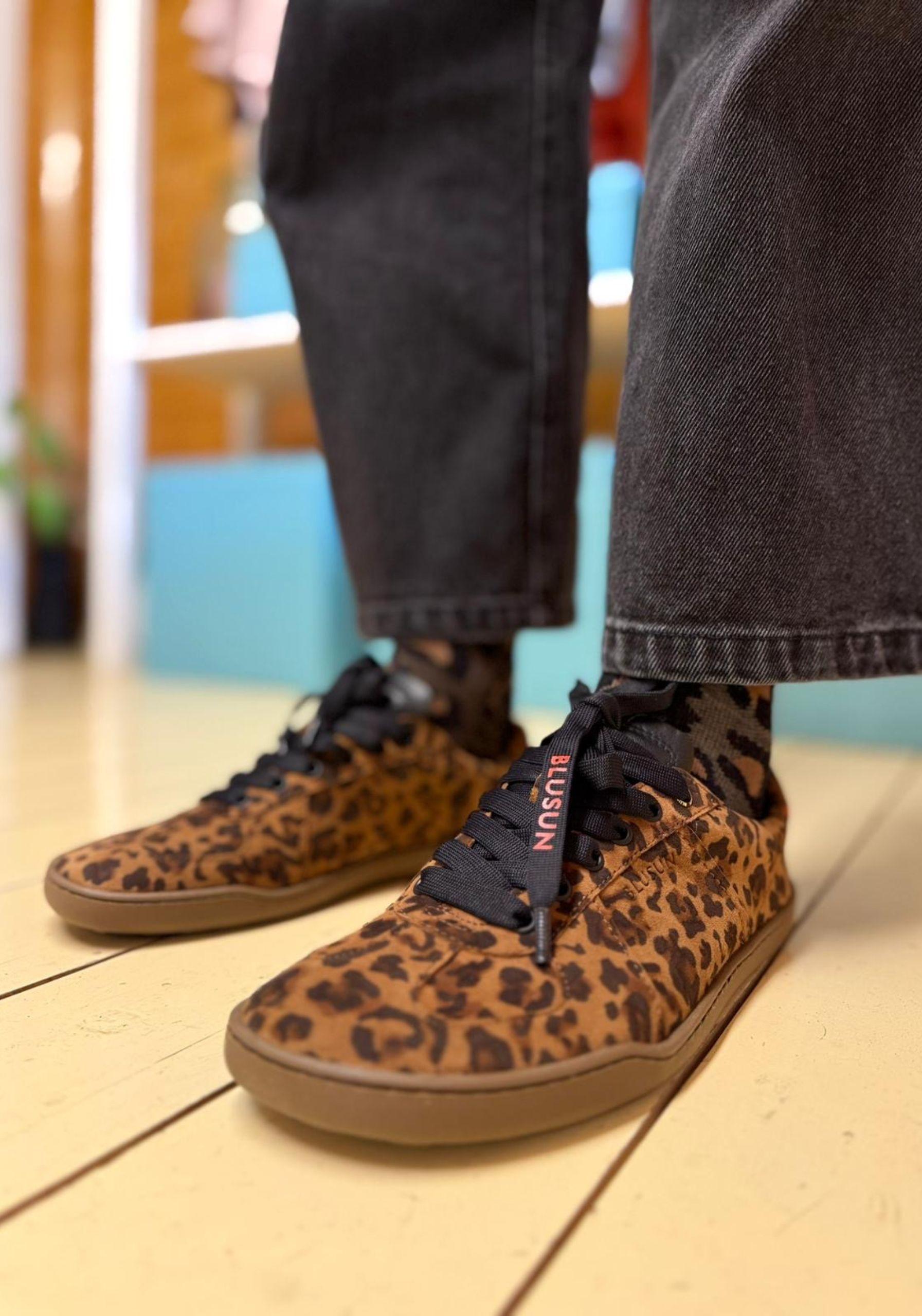 Sneakers Barefoot din piele întoarsă - Bold Leo