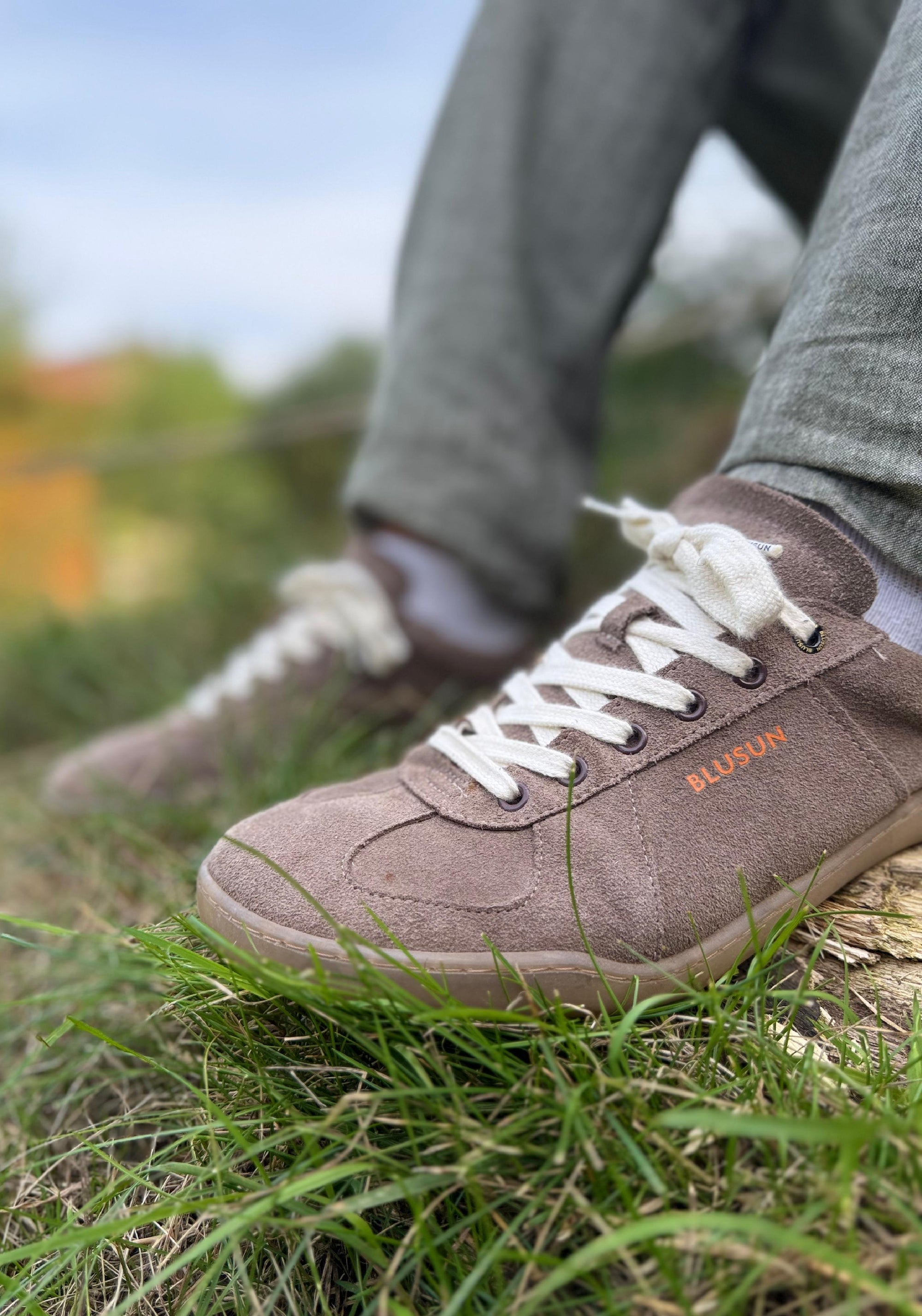 Sneakers Barefoot din piele întoarsă - Coffee Brown