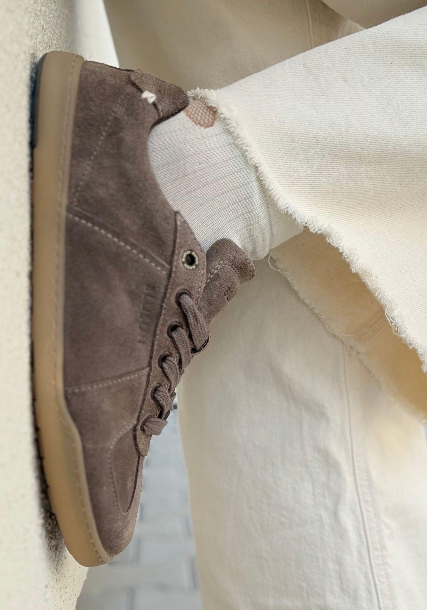 Sneakers Barefoot din piele întoarsă - Dark Coffee Brown