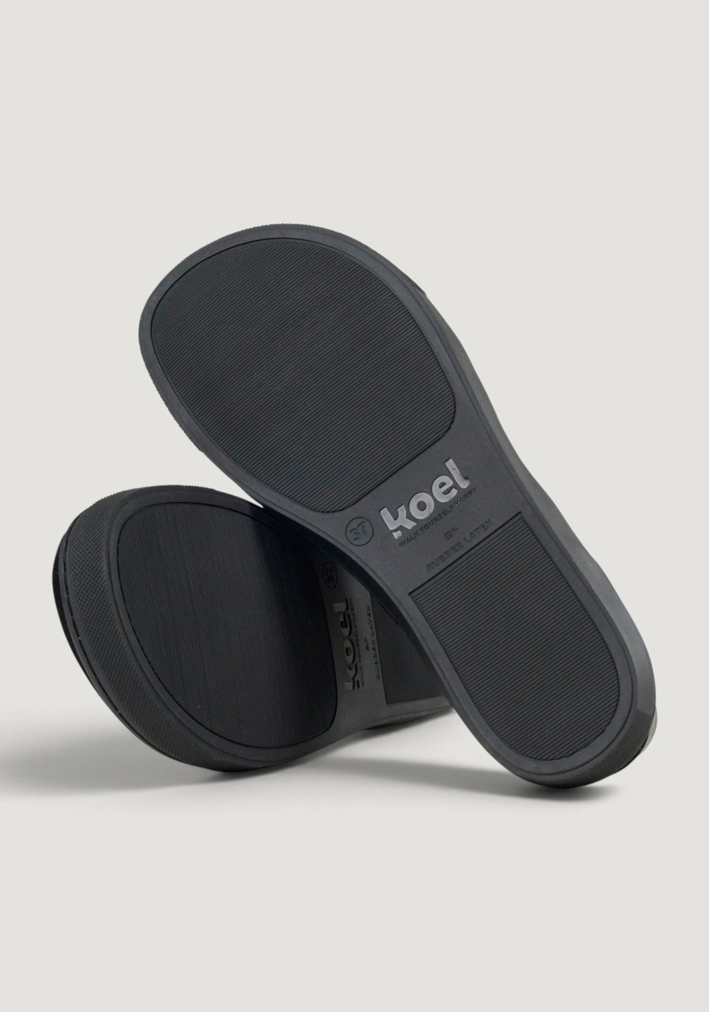 Sneakers Barefoot din piele întoarsă - Helena Black