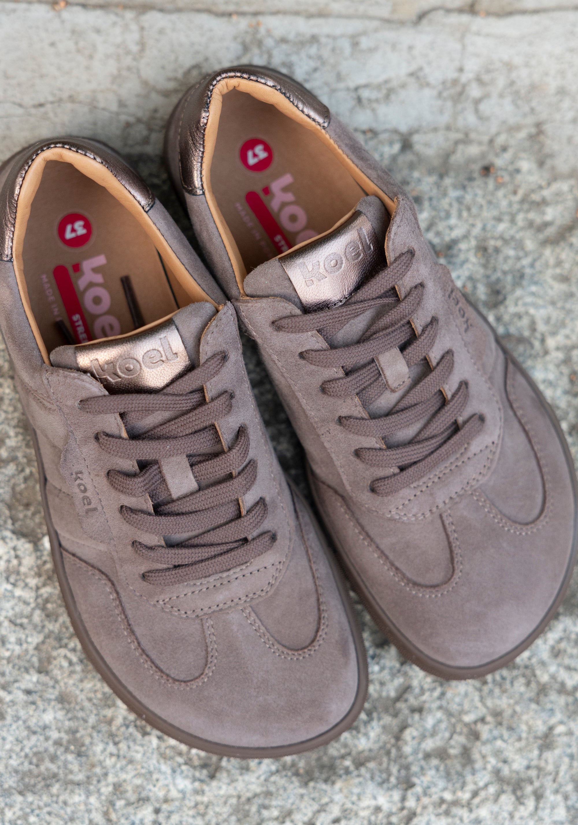 Sneakers Barefoot din piele întoarsă - Helena Dark Taupe