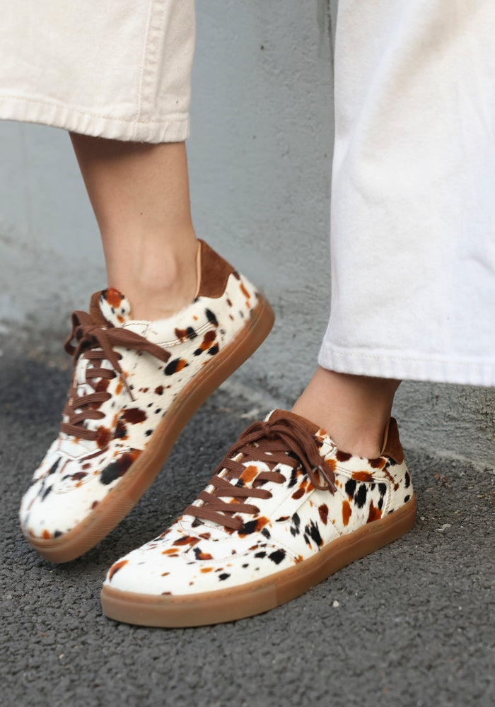 Sneakers Barefoot din piele întoarsă - Helena Fantasy Beige