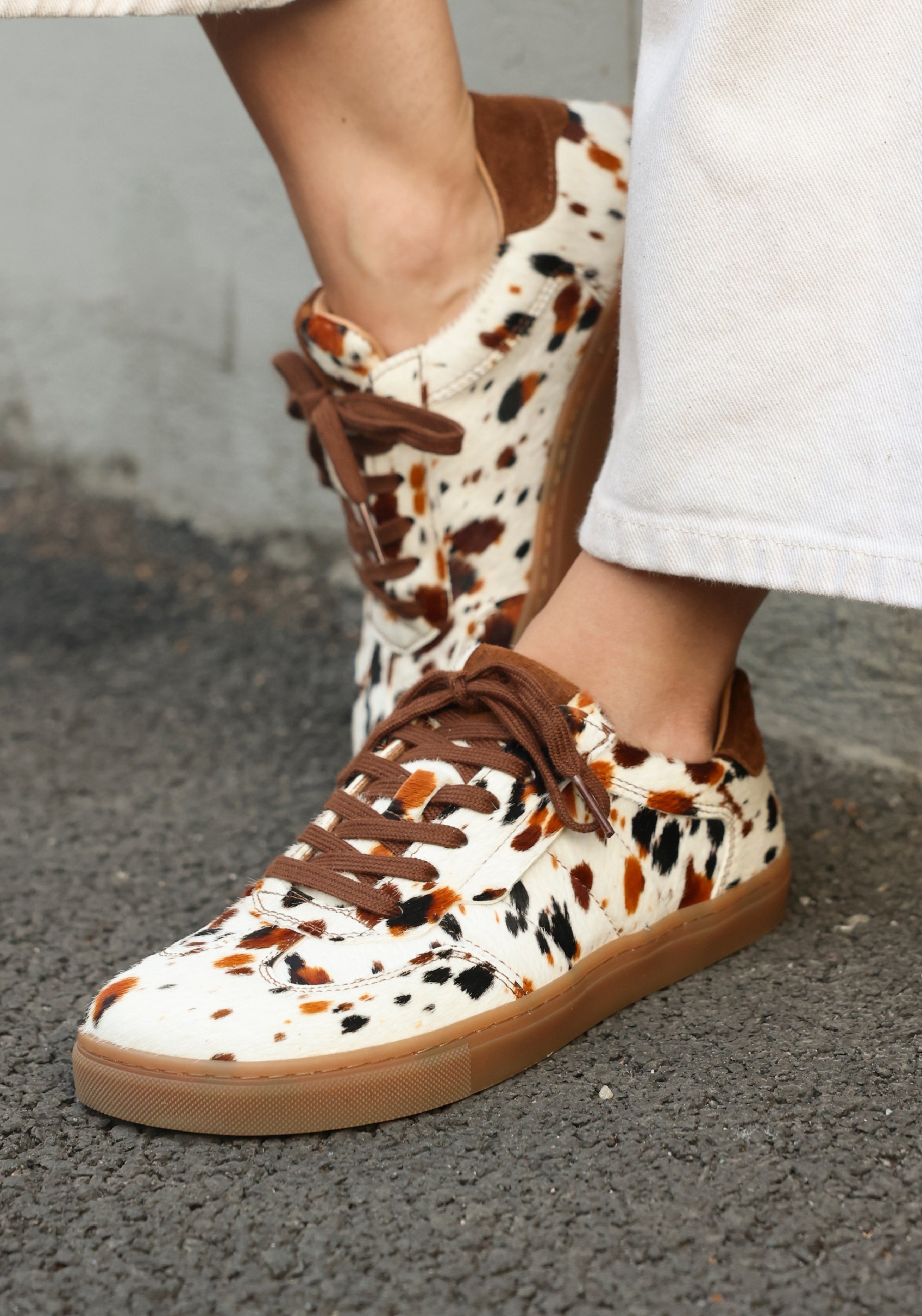 Sneakers Barefoot din piele întoarsă - Helena Fantasy Beige