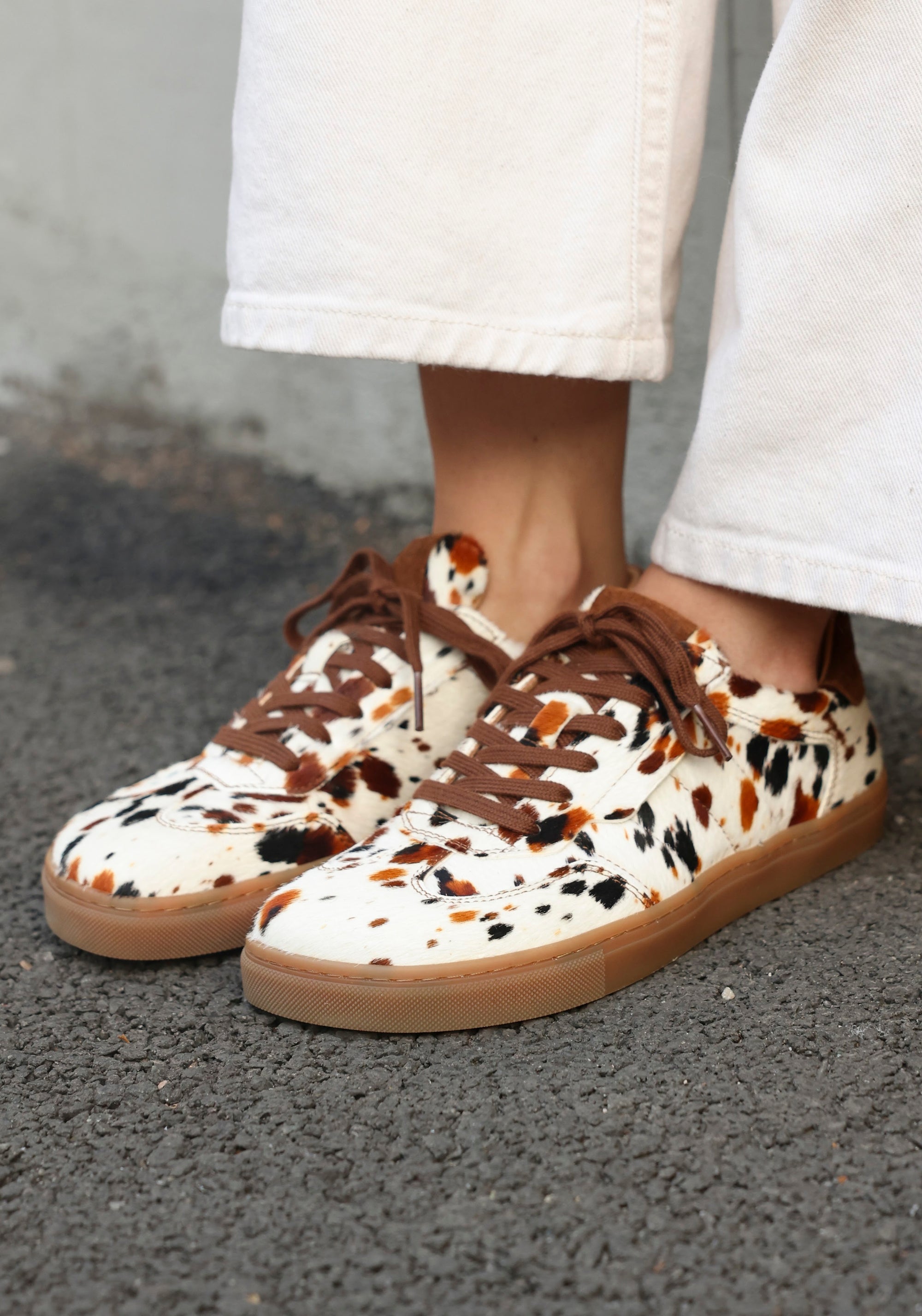 Sneakers Barefoot din piele întoarsă - Helena Fantasy Beige