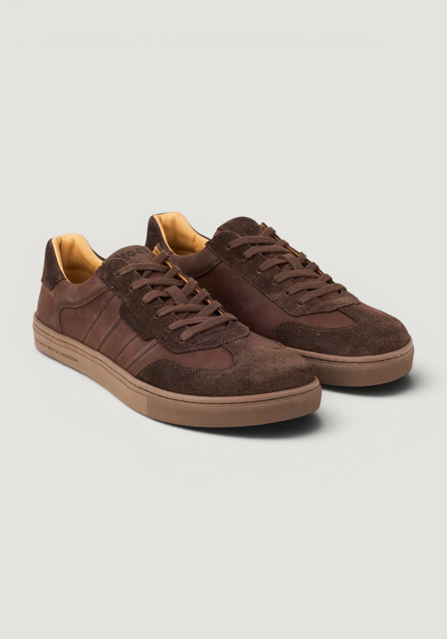 Sneakers Barefoot din piele întoarsă - Helio Chocolate