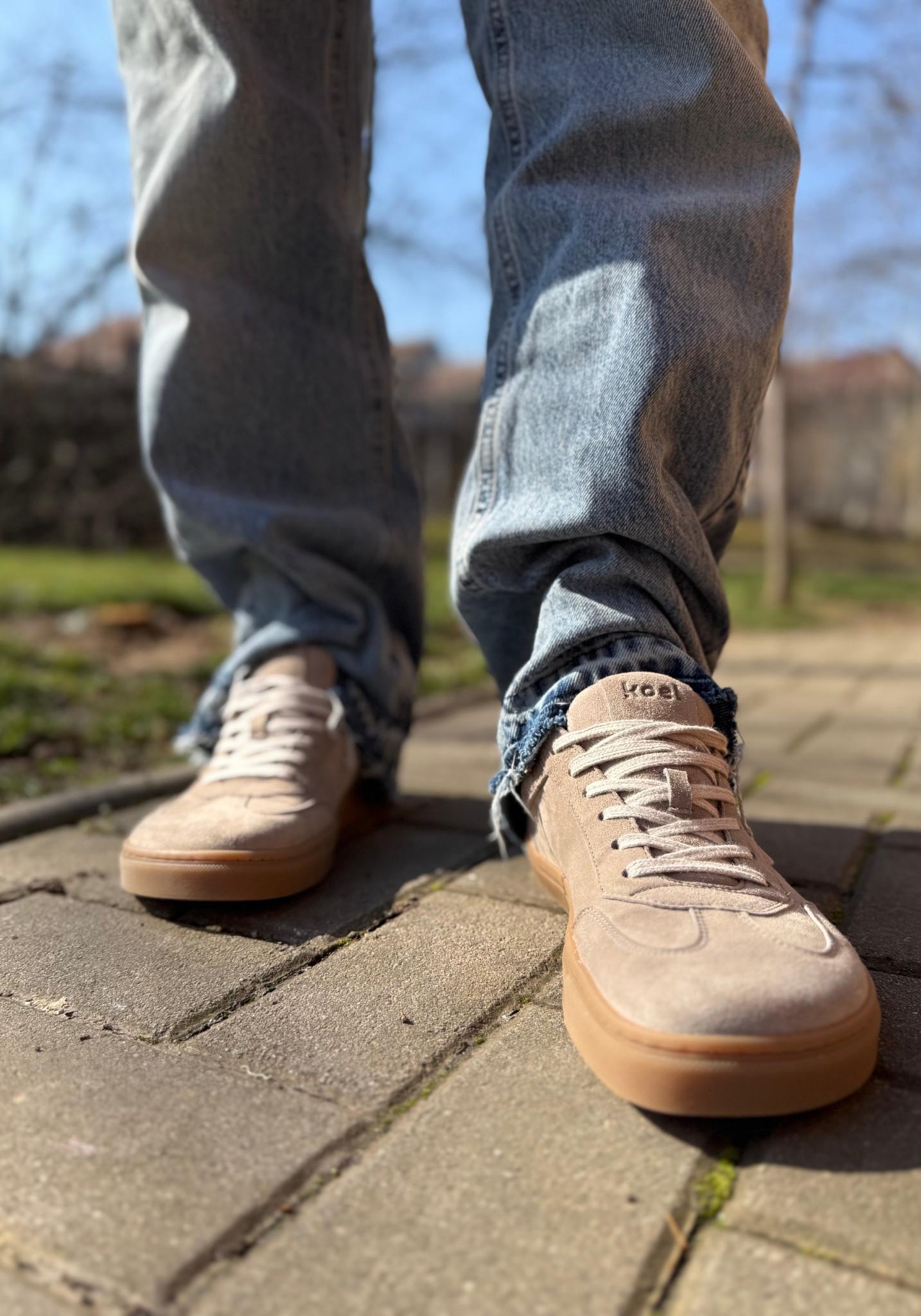 Sneakers Barefoot din piele întoarsă - Hugh Taupe