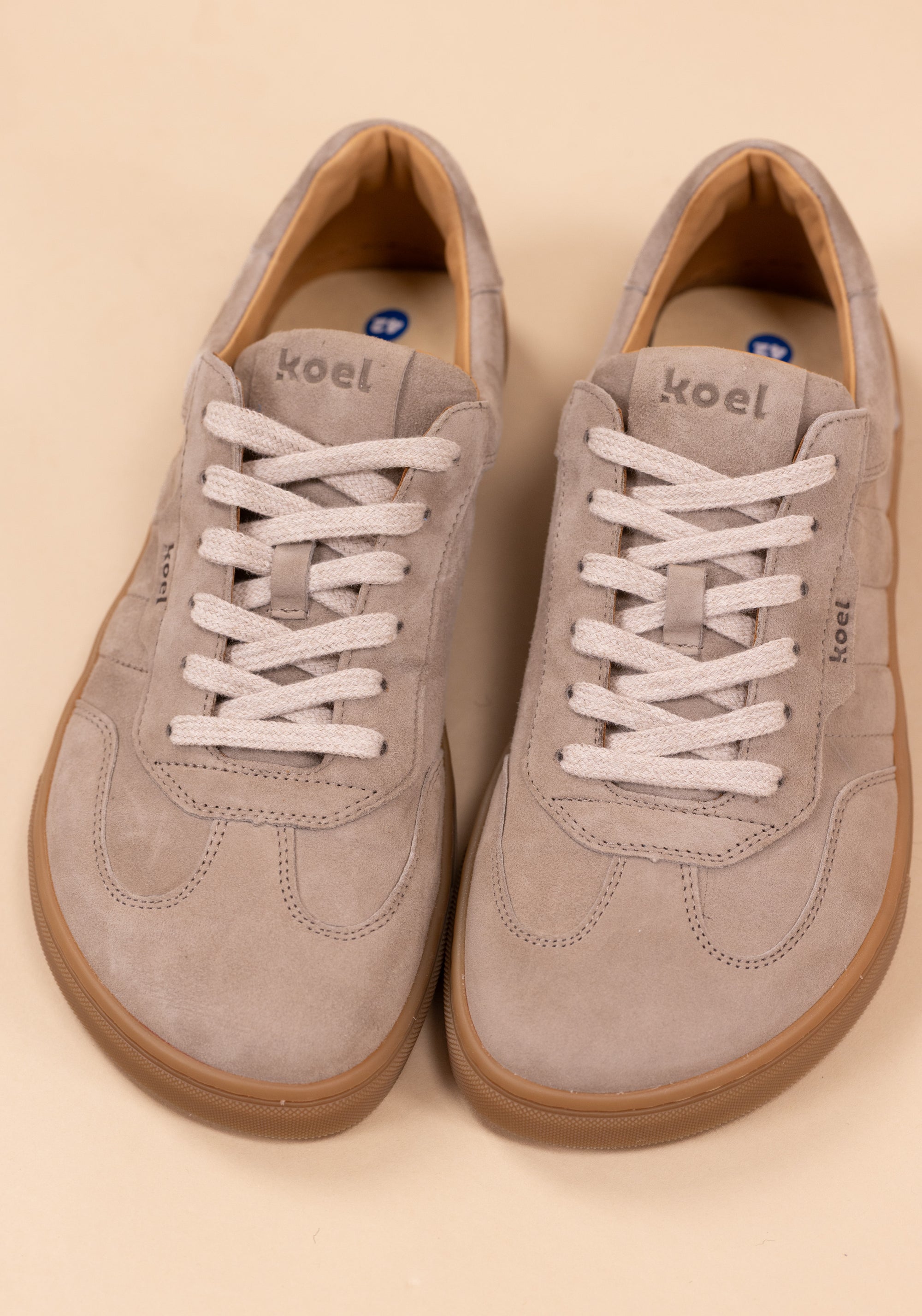 Sneakers Barefoot din piele întoarsă - Hugh Taupe