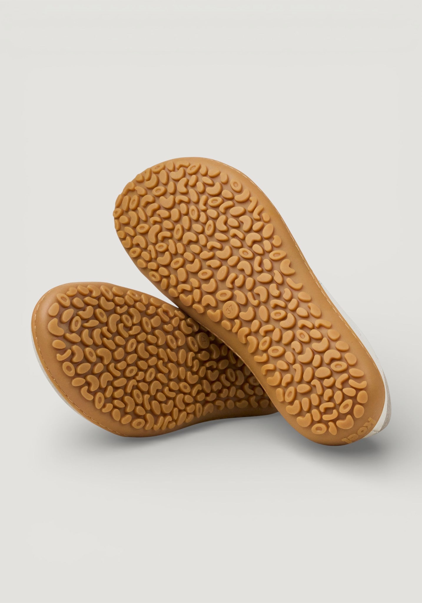 Sneakers Barefoot din piele întoarsă - Ila Grey