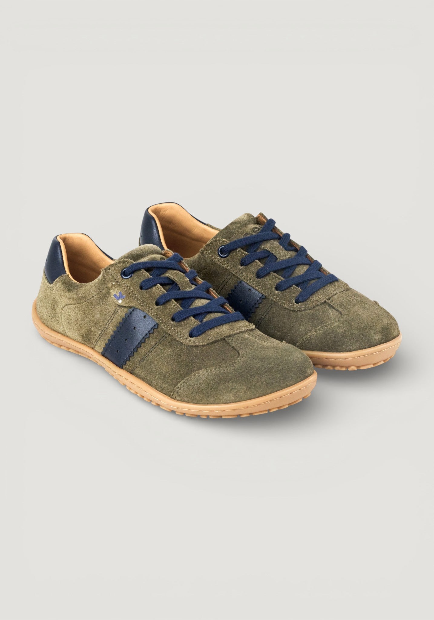 Sneakers Barefoot din piele întoarsă - Ila New Olive