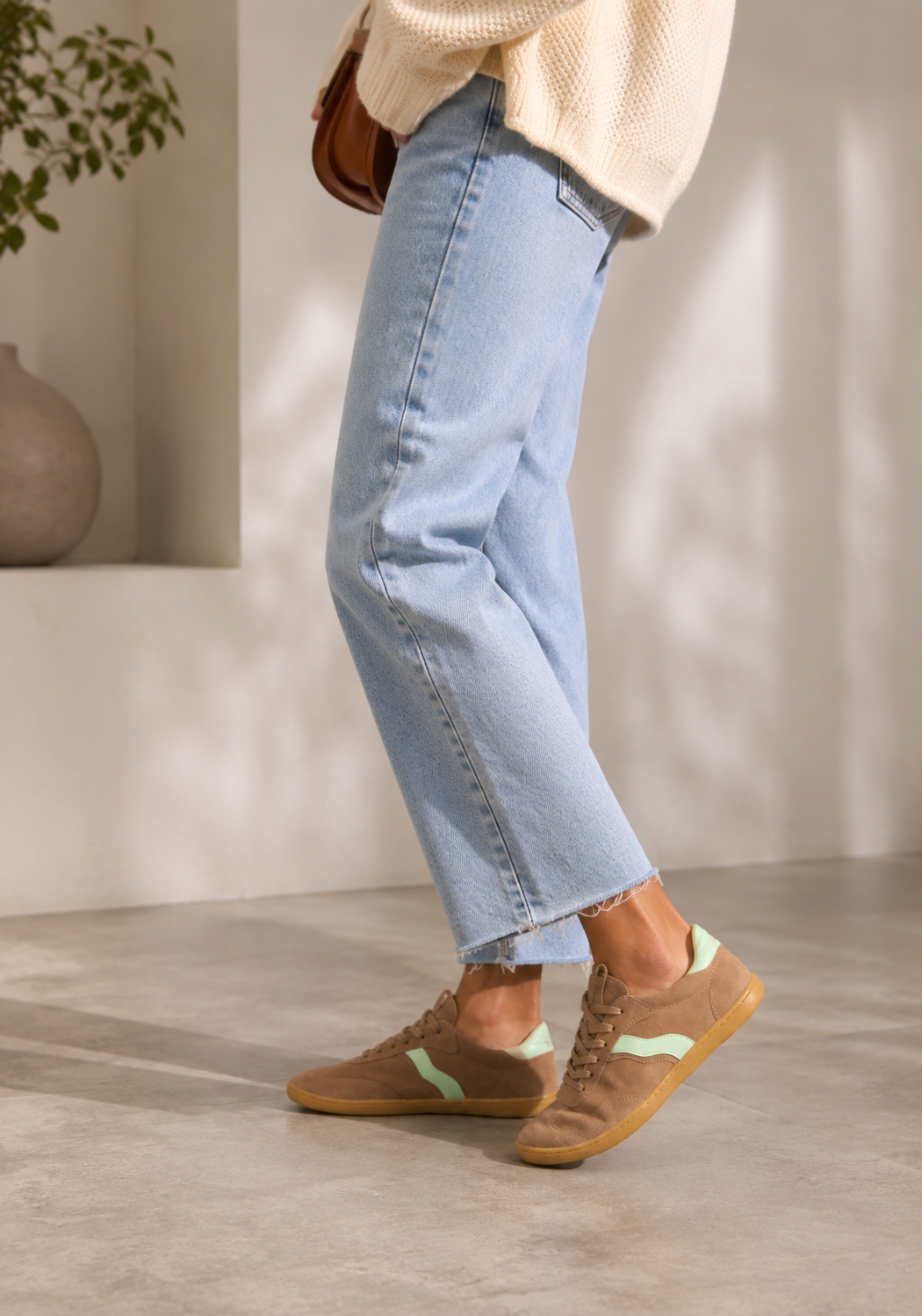 Sneakers Barefoot din piele întoarsă - Wild Style Taupe