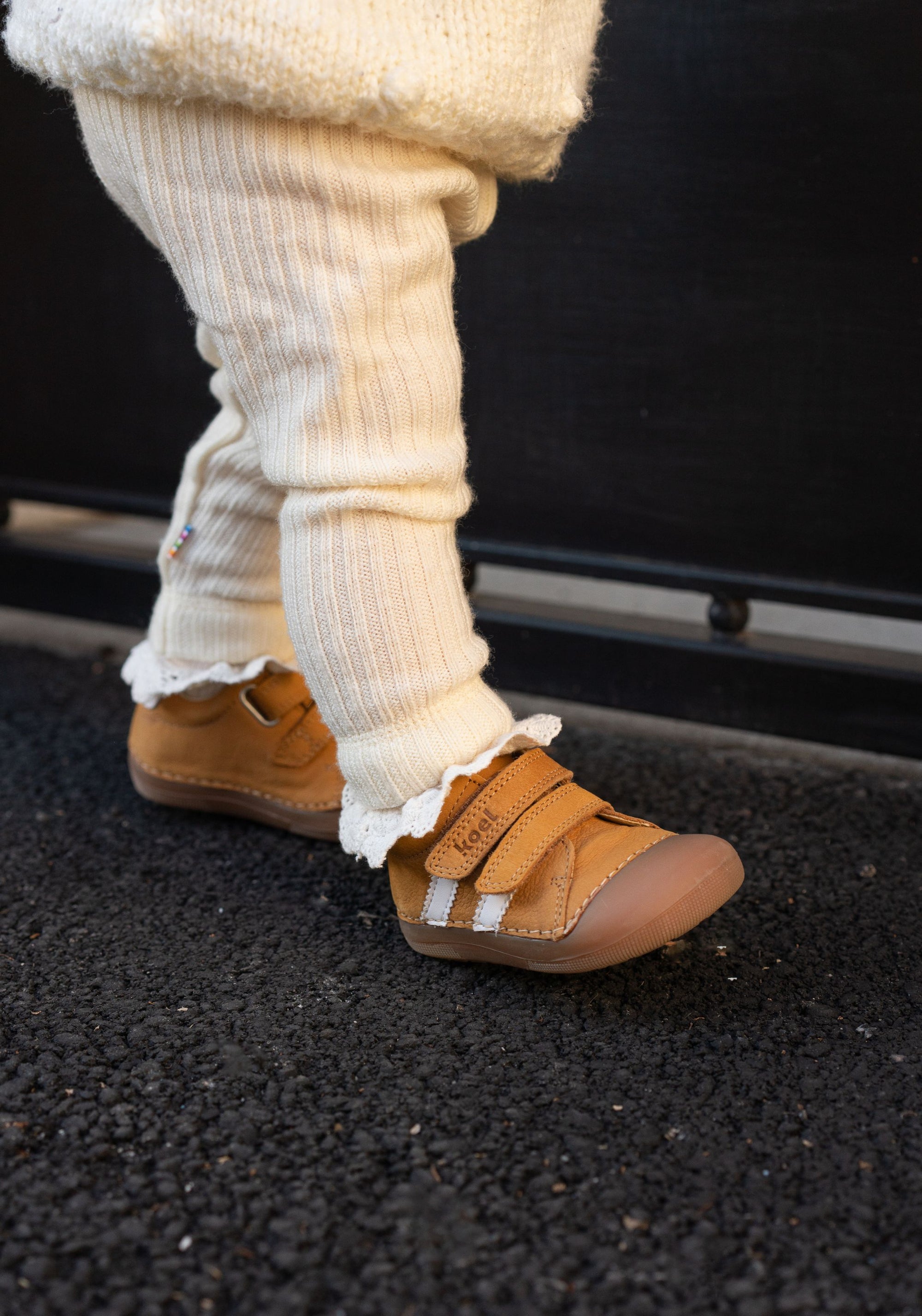 Sneakers Barefoot First Step din piele - Archie Cognac