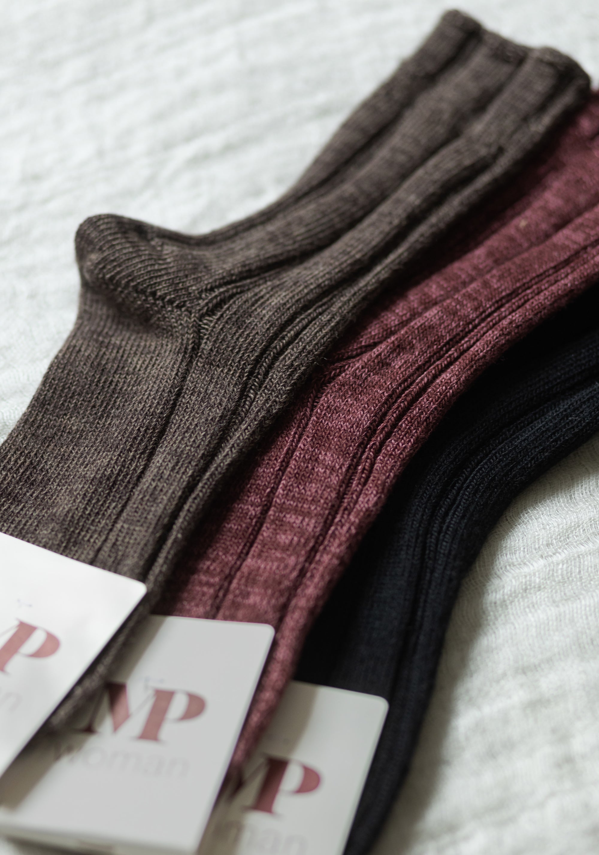 Șosete chunky femei din lână merinos și bambus - Be Black