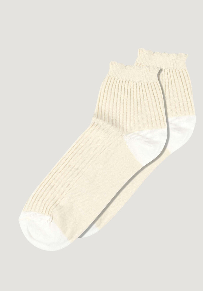 Șosete extrafine femei din bumbac - Vivian Cream mp Woman HipHip.ro