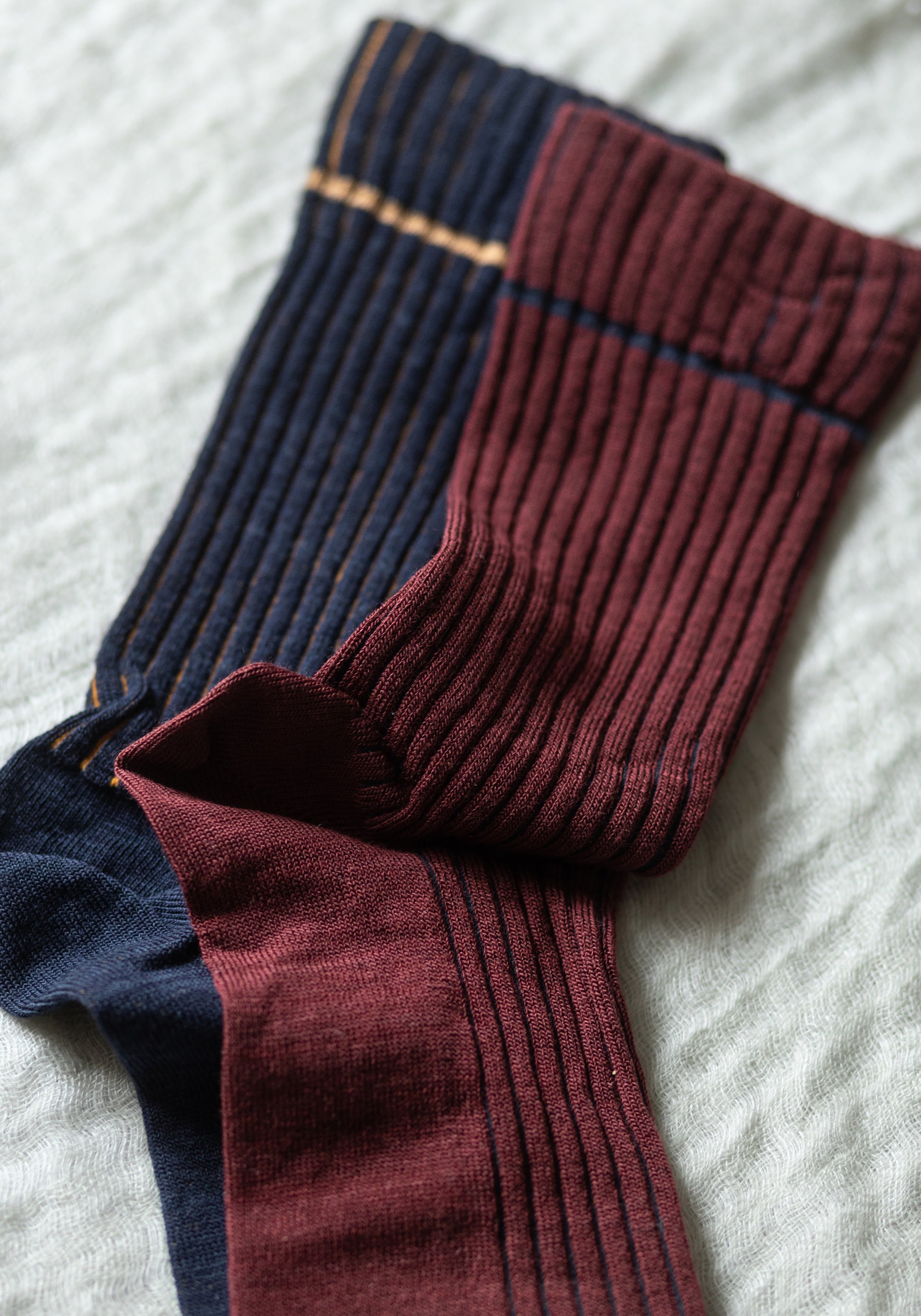 Șosete extrafine femei din lână merinos și bumbac - Magny Wine Red