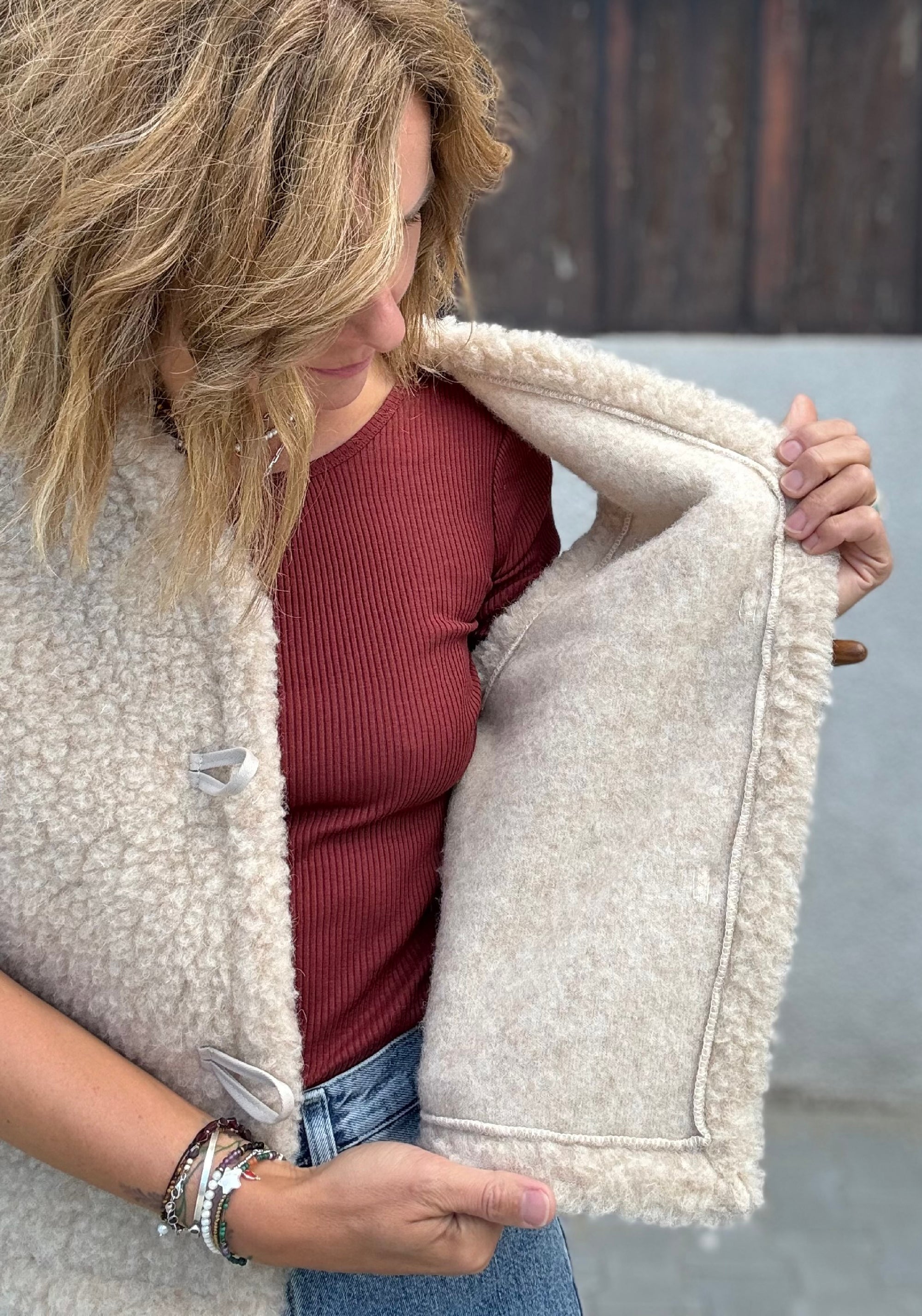 Vestă fleece din lână merinos - Teddy Almond