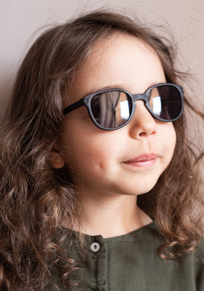 Ochelari de soare 1-4 ani - Wazz Black Ki ET LA HipHip.ro